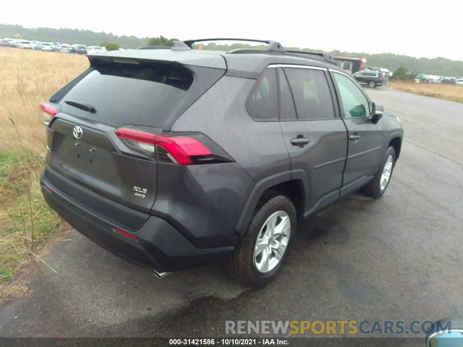 4 Photograph of a damaged car 2T3P1RFVXMW219147 TOYOTA RAV4 2021