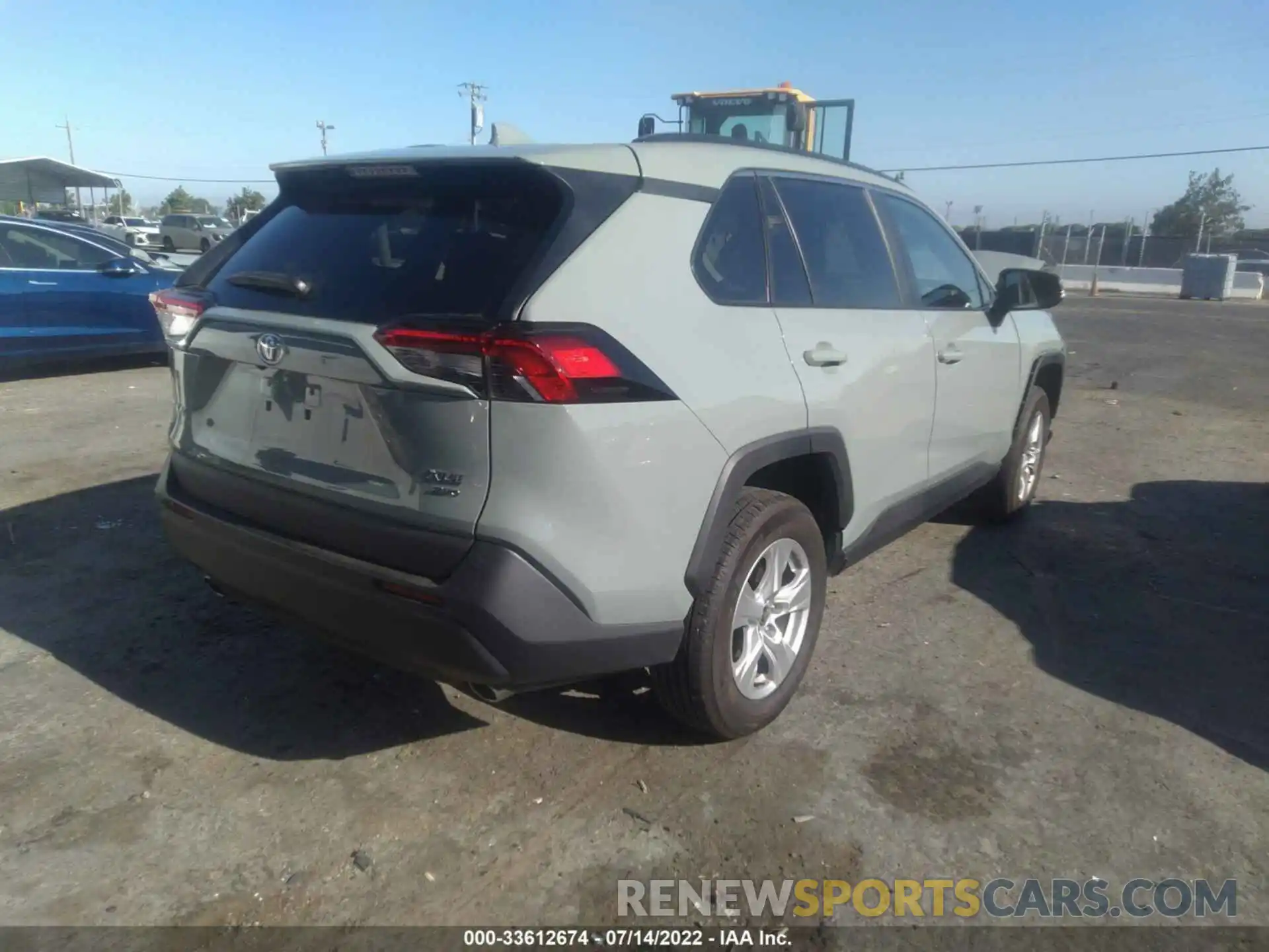 4 Photograph of a damaged car 2T3P1RFVXMW238636 TOYOTA RAV4 2021