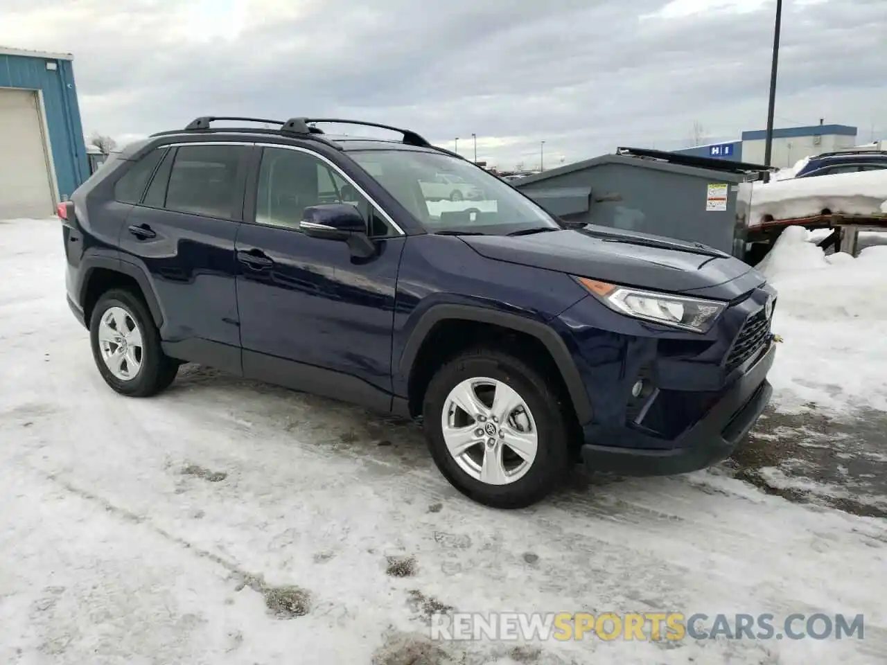 4 Photograph of a damaged car 2T3P1RFVXMW242895 TOYOTA RAV4 2021