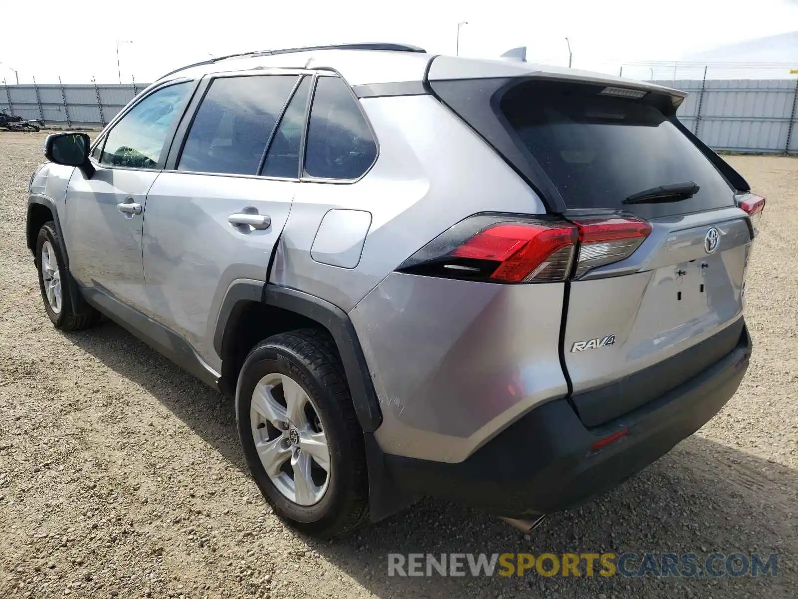 3 Photograph of a damaged car 2T3R1RFV2MC181391 TOYOTA RAV4 2021