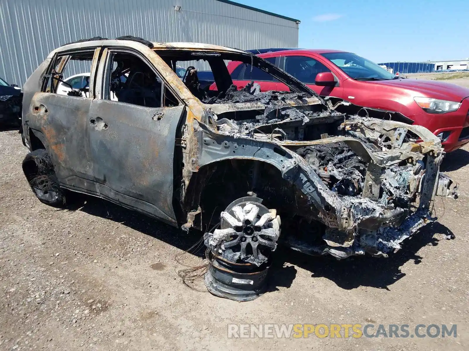 1 Photograph of a damaged car 2T3R1RFV3MC206122 TOYOTA RAV4 2021