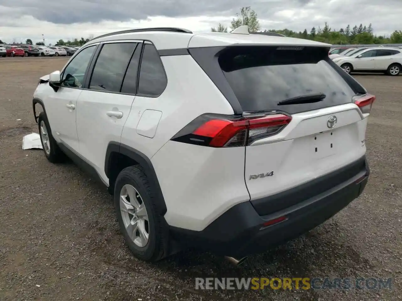 3 Photograph of a damaged car 2T3R1RFV4MC162969 TOYOTA RAV4 2021