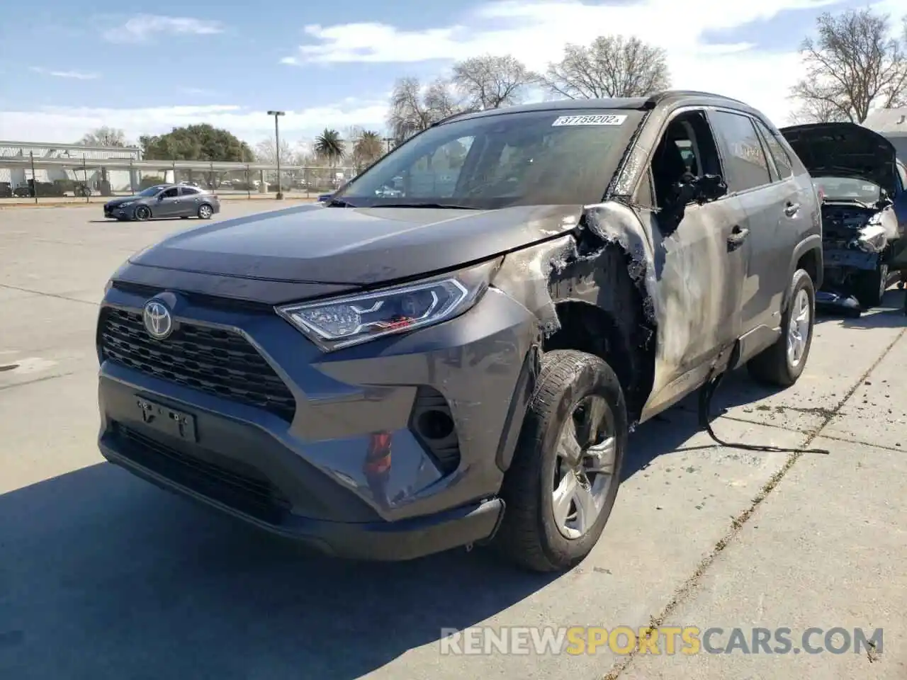 2 Photograph of a damaged car 2T3R6RFV0MW012163 TOYOTA RAV4 2021