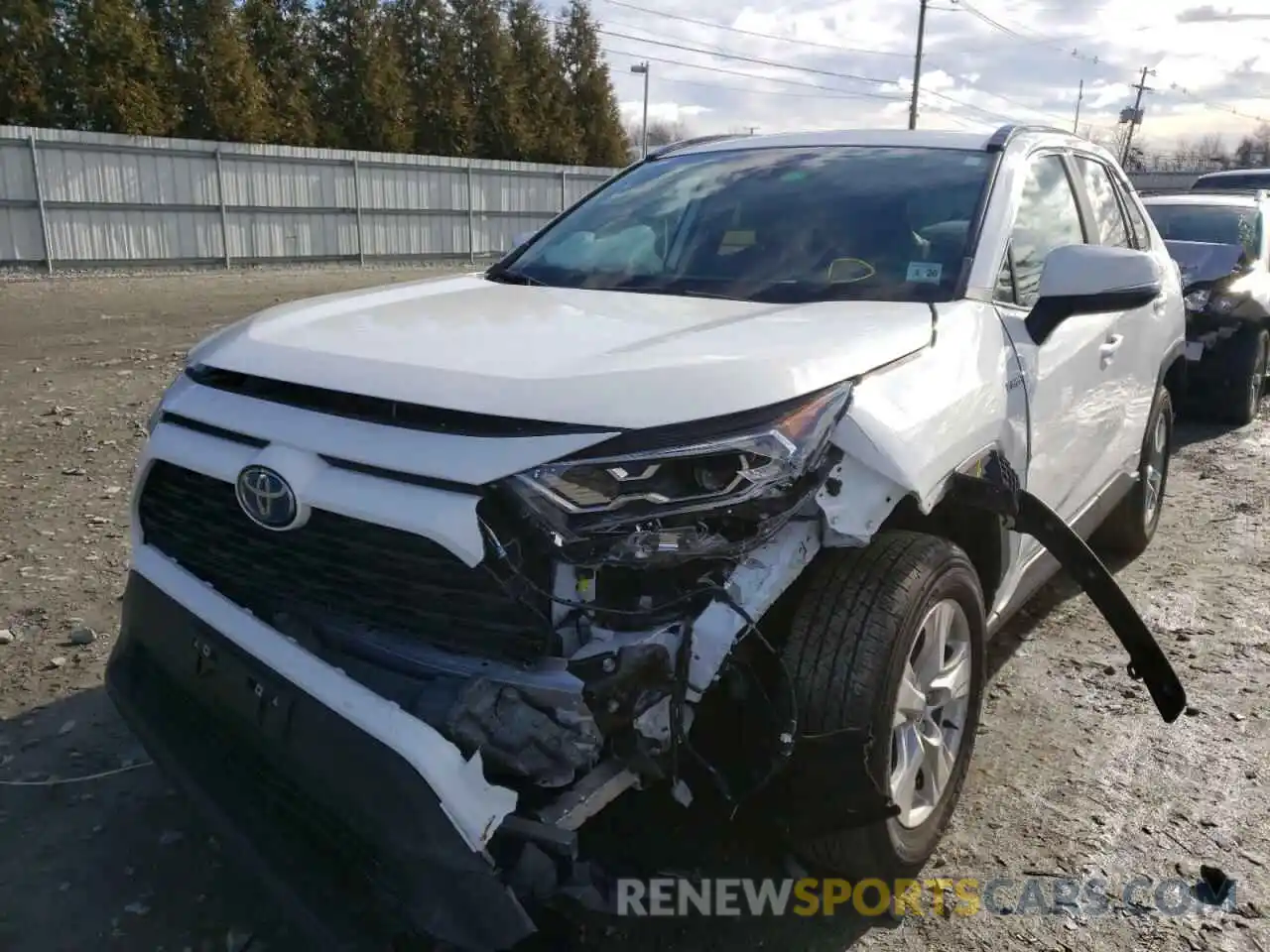 2 Photograph of a damaged car 2T3R6RFV0MW013524 TOYOTA RAV4 2021