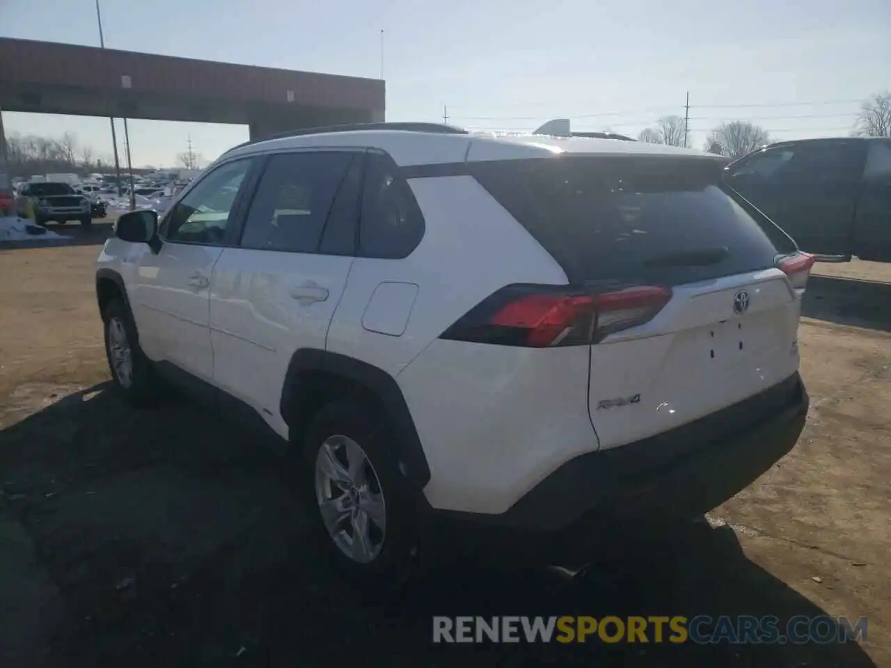 3 Photograph of a damaged car 2T3R6RFV1MW004721 TOYOTA RAV4 2021