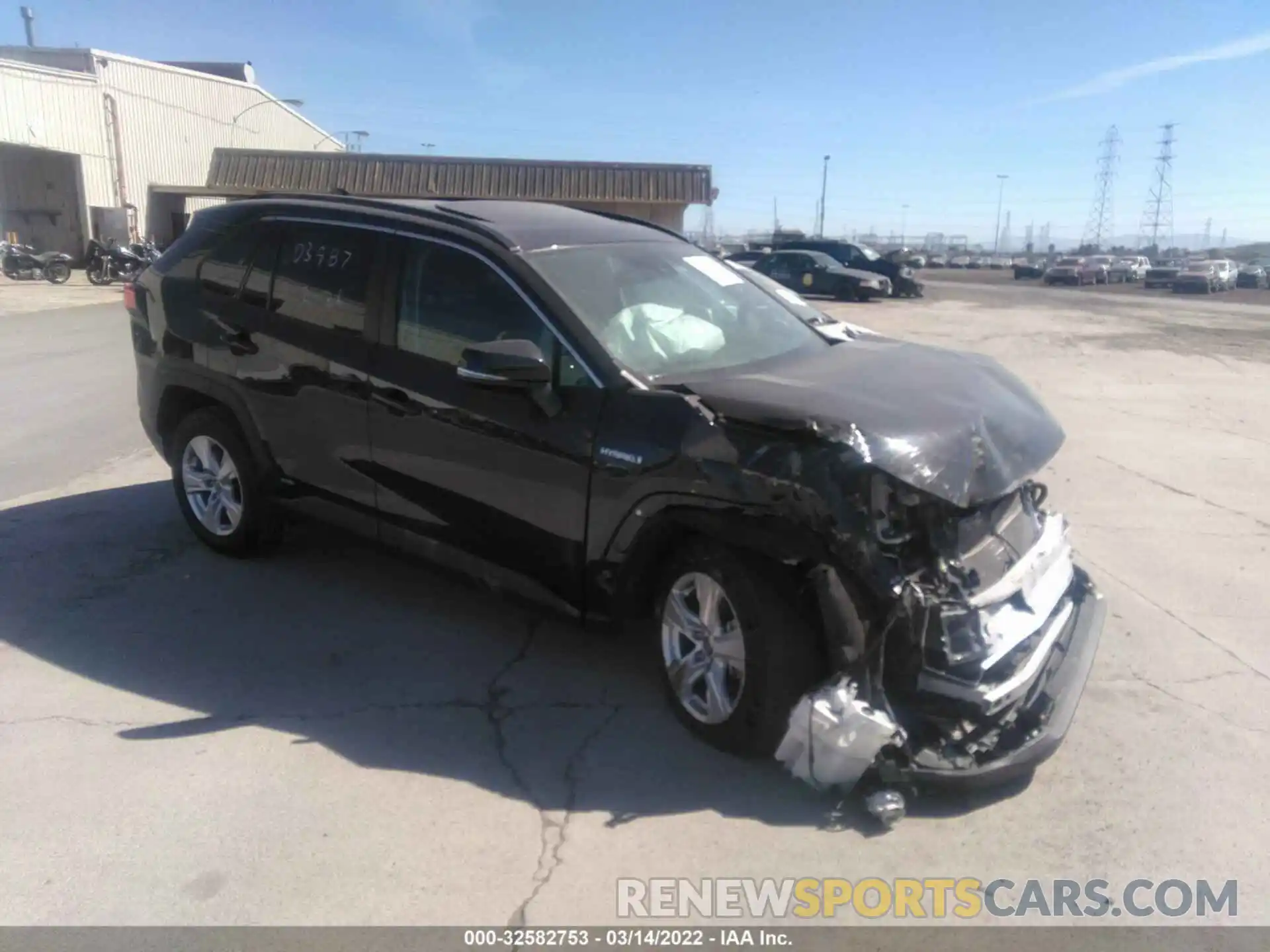 1 Photograph of a damaged car 2T3R6RFV1MW013600 TOYOTA RAV4 2021