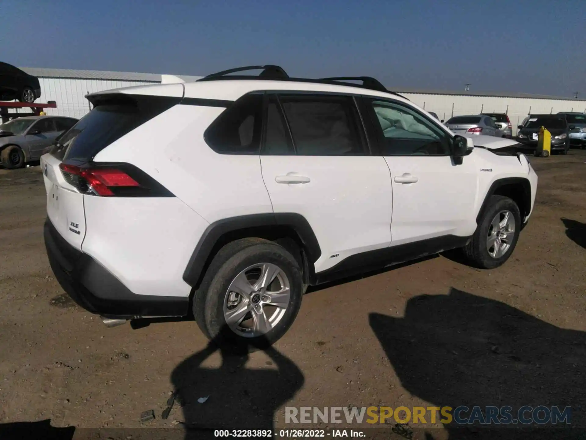 4 Photograph of a damaged car 2T3R6RFV2MW010687 TOYOTA RAV4 2021