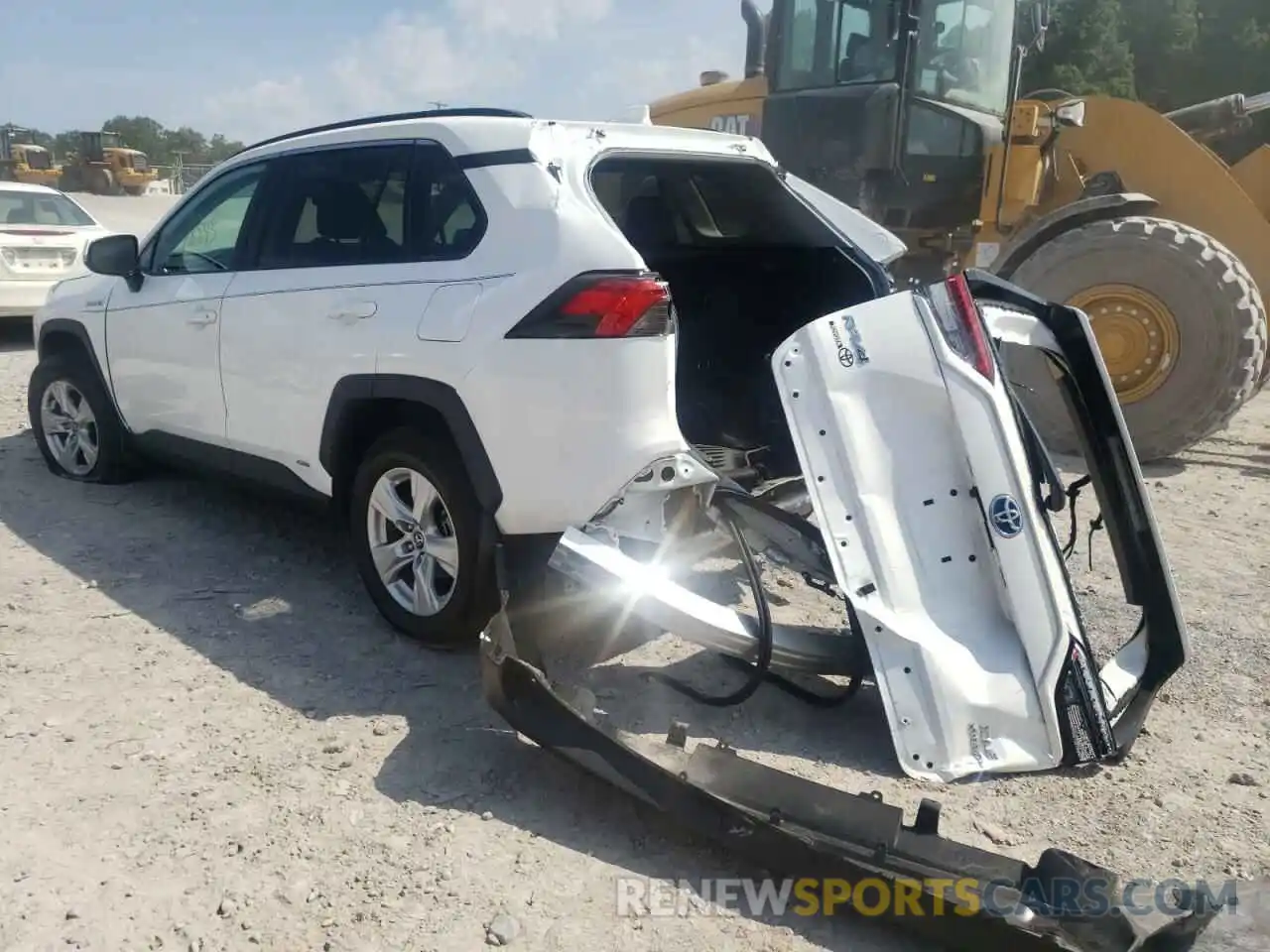 3 Photograph of a damaged car 2T3R6RFV3MW009404 TOYOTA RAV4 2021