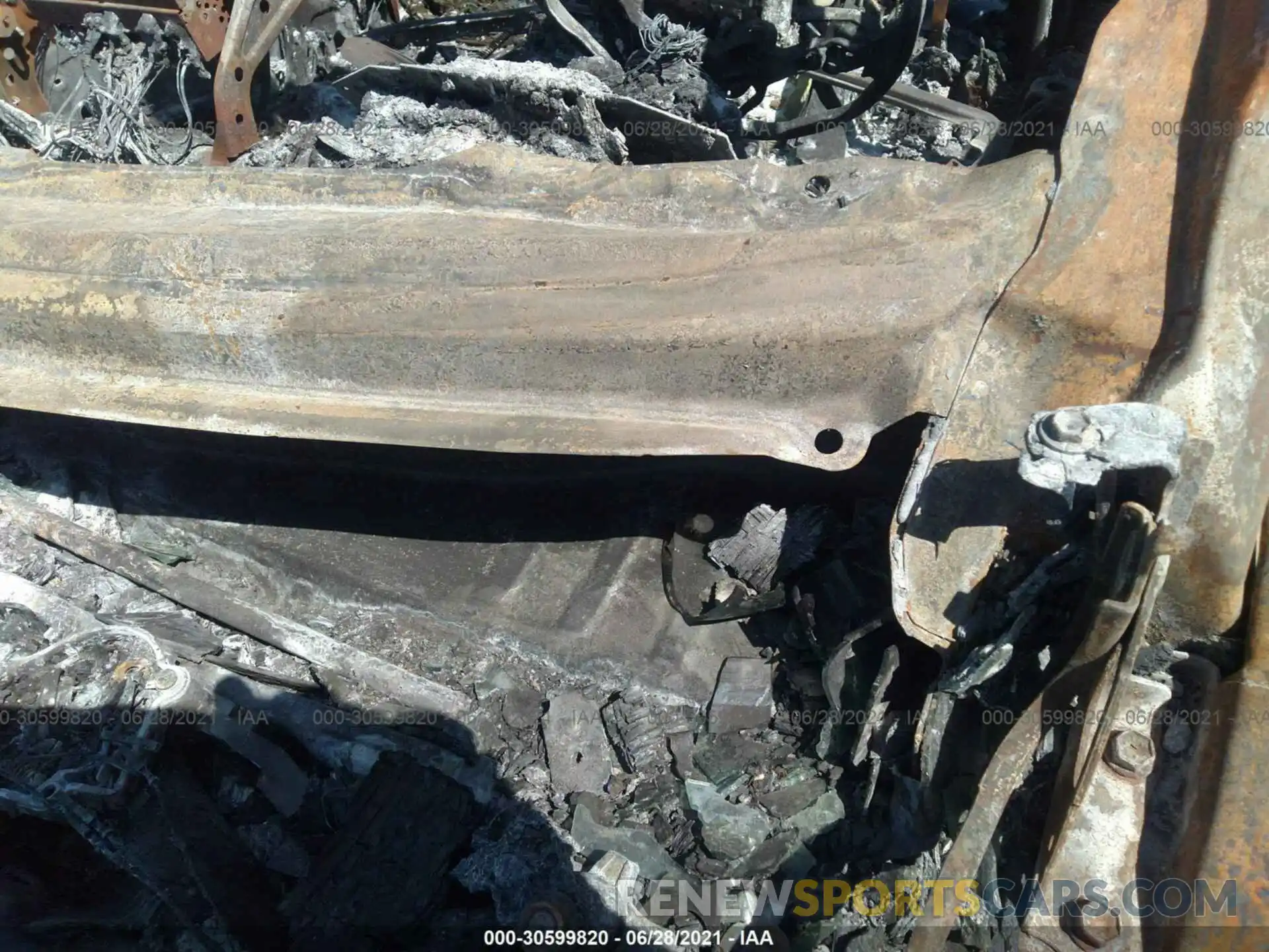 9 Photograph of a damaged car 2T3R6RFV3MW015557 TOYOTA RAV4 2021