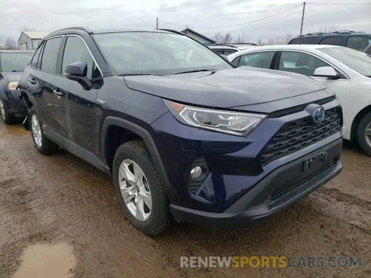 1 Photograph of a damaged car 2T3R6RFV3MW018958 TOYOTA RAV4 2021