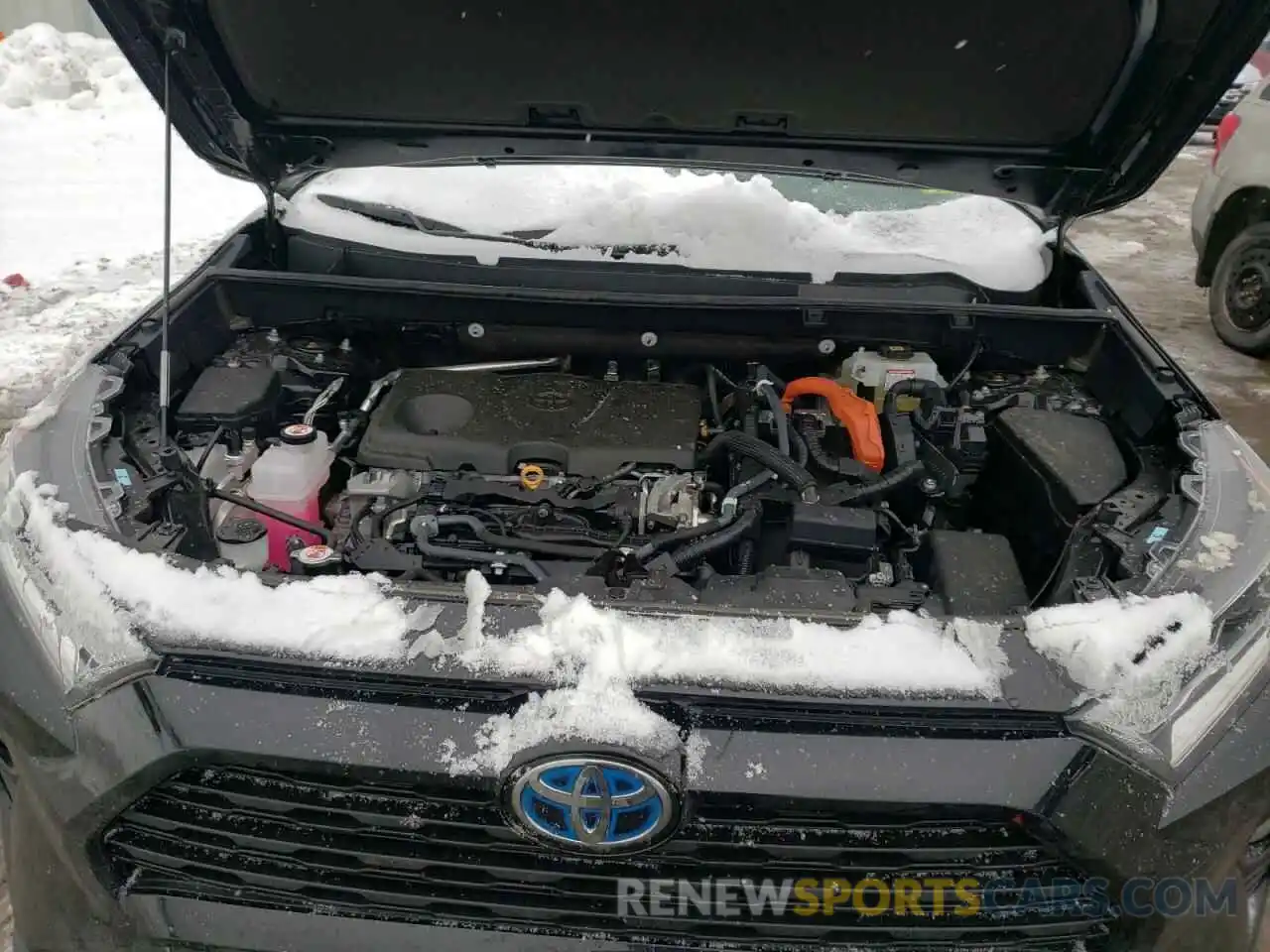 7 Photograph of a damaged car 2T3R6RFV4MW004440 TOYOTA RAV4 2021