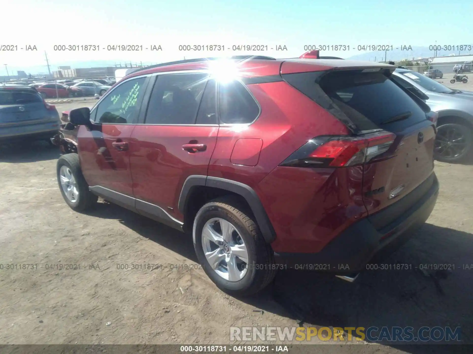 3 Photograph of a damaged car 2T3R6RFV4MW013199 TOYOTA RAV4 2021