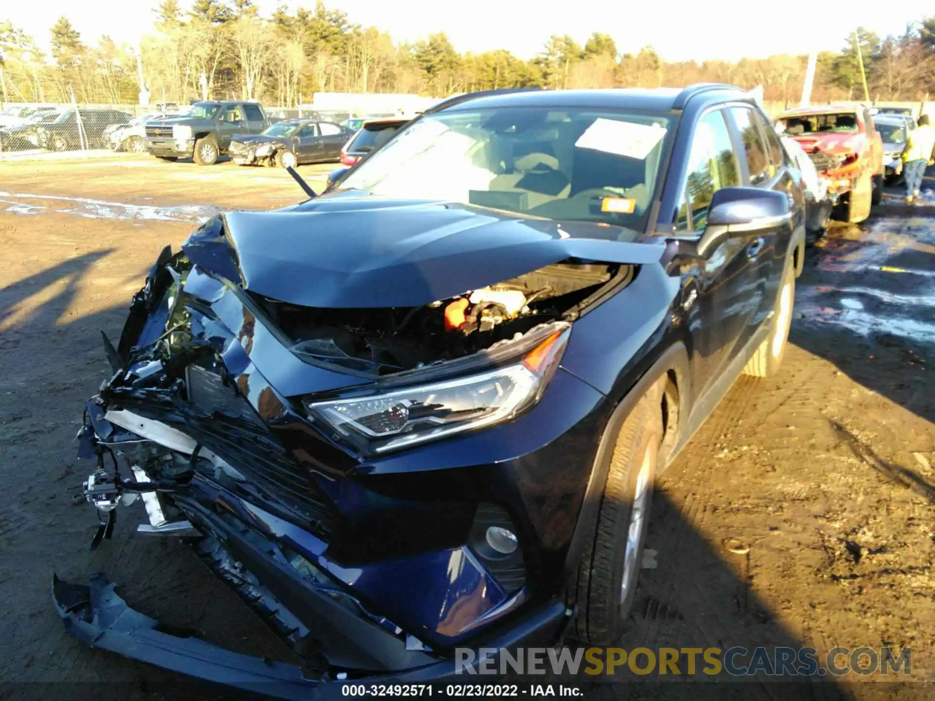 2 Photograph of a damaged car 2T3R6RFV6MW007307 TOYOTA RAV4 2021