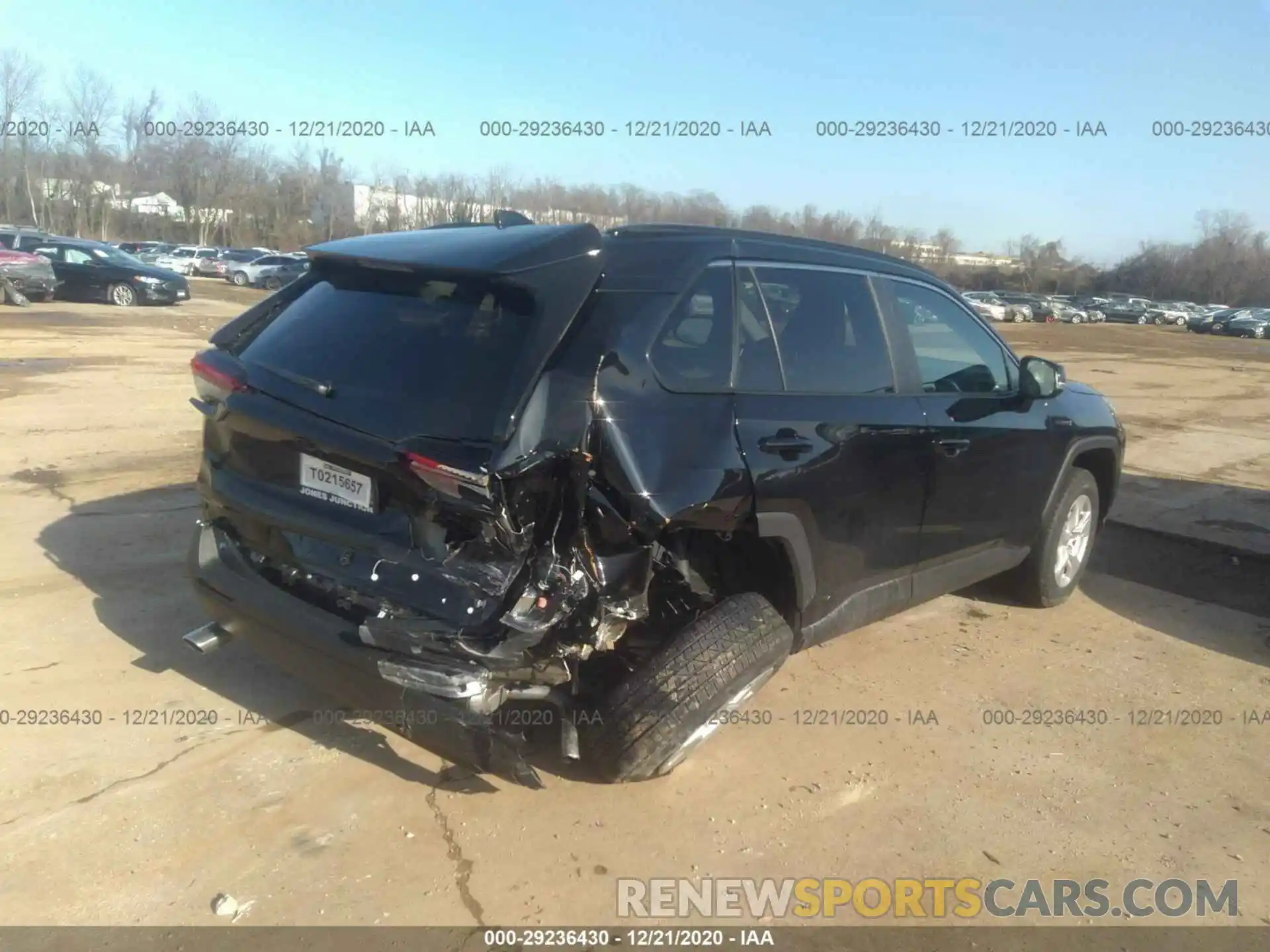4 Photograph of a damaged car 2T3R6RFV8MW006790 TOYOTA RAV4 2021