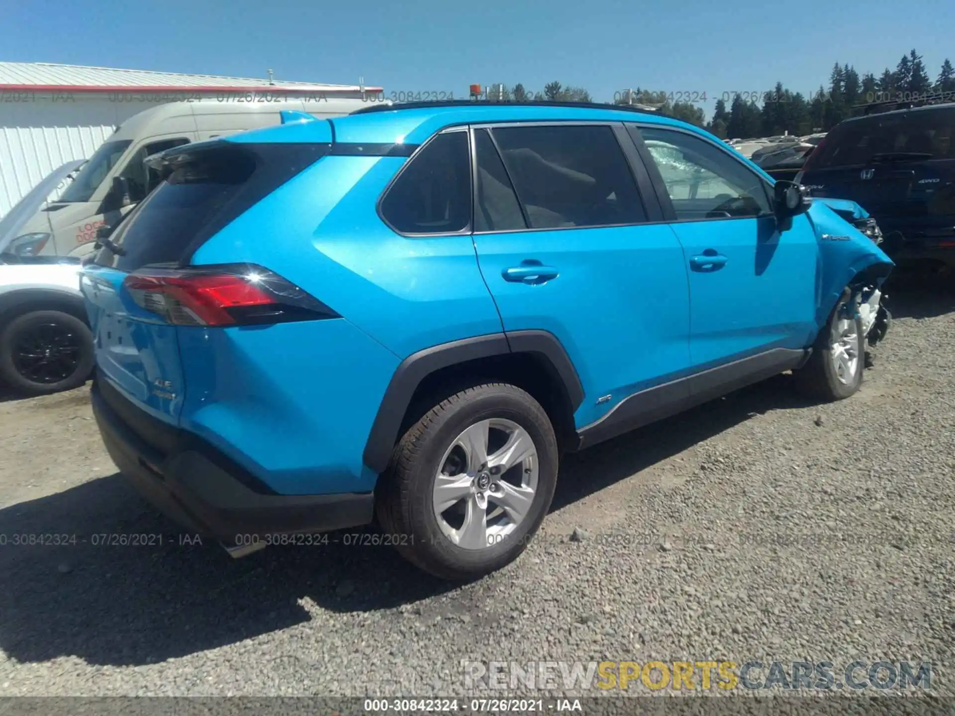 4 Photograph of a damaged car 2T3R6RFVXMW007875 TOYOTA RAV4 2021