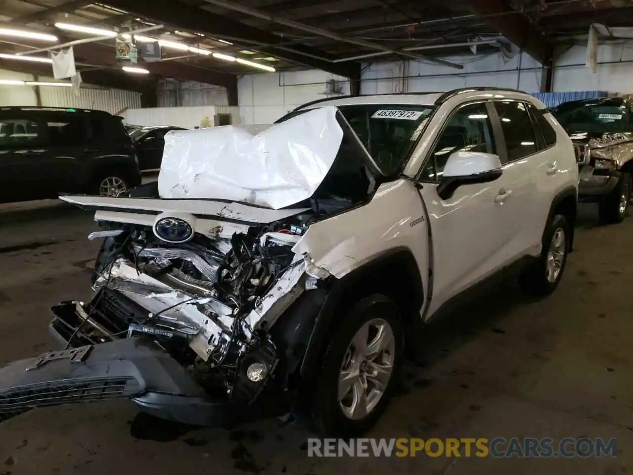 2 Photograph of a damaged car 2T3R6RFVXMW009612 TOYOTA RAV4 2021