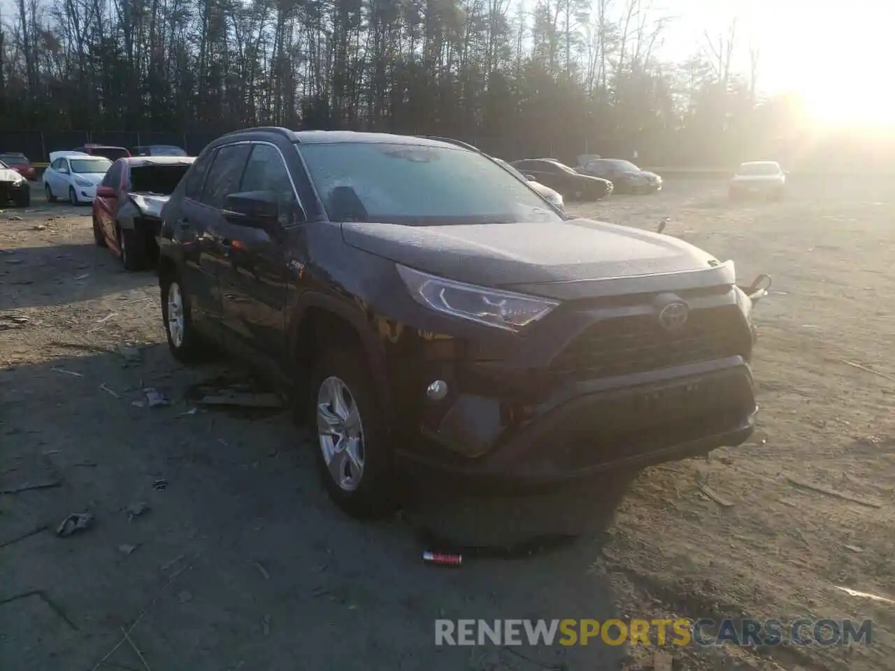 1 Photograph of a damaged car 2T3RWRFV2MW108778 TOYOTA RAV4 2021