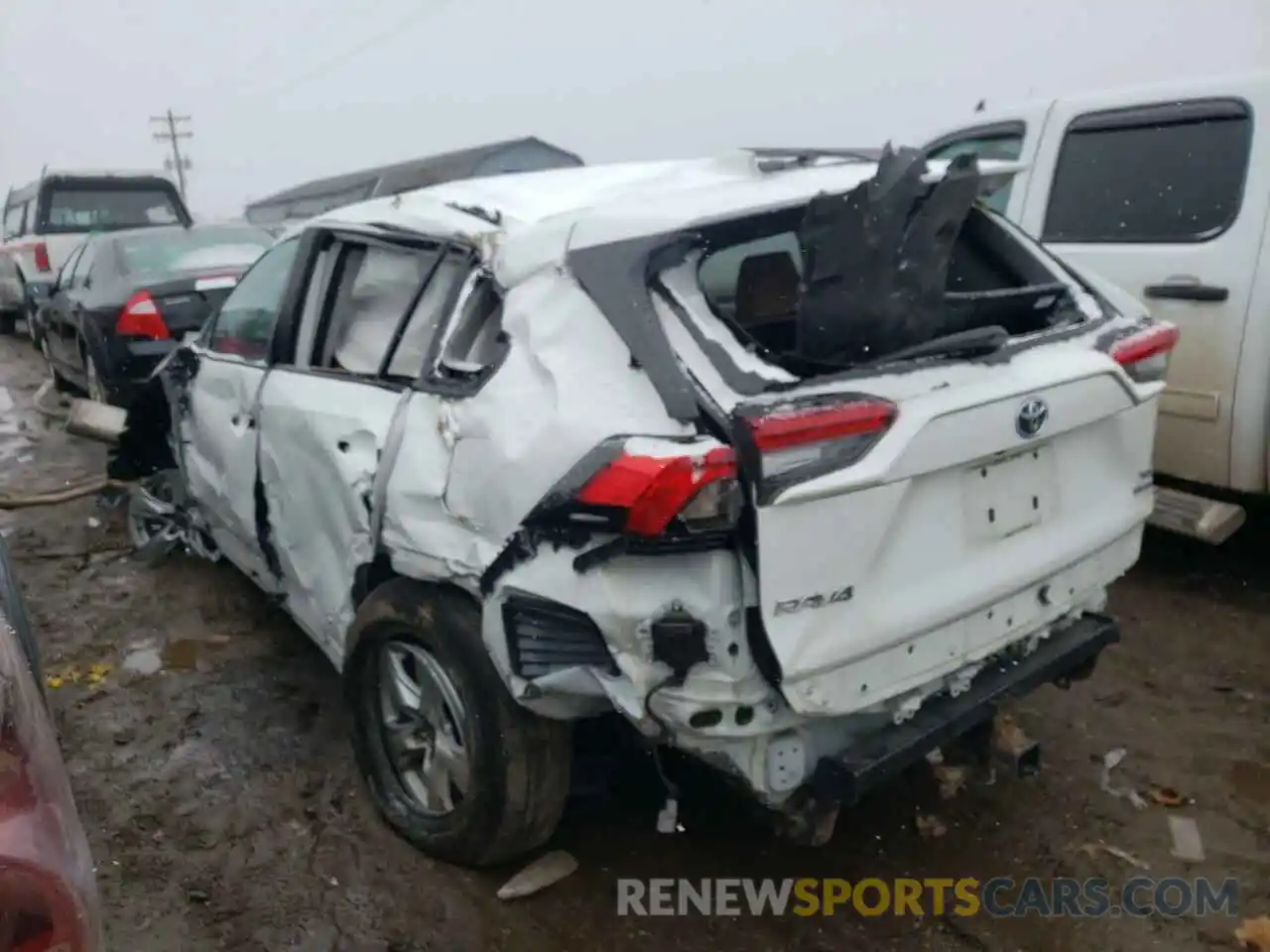 3 Photograph of a damaged car 2T3RWRFV2MW112815 TOYOTA RAV4 2021