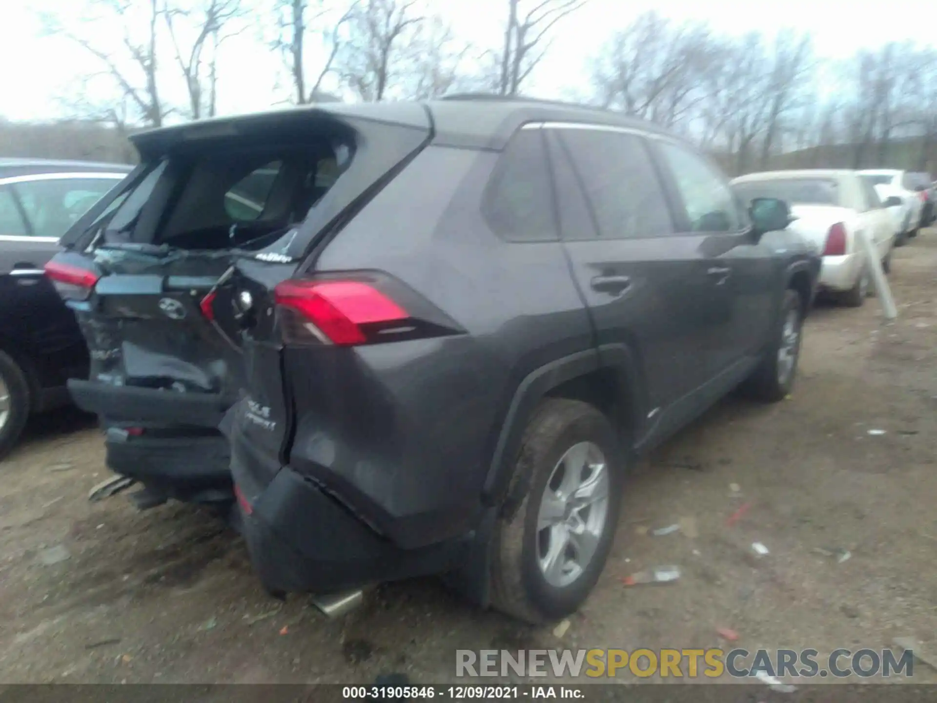 4 Фотография поврежденного автомобиля 2T3RWRFV2MW114046 TOYOTA RAV4 2021