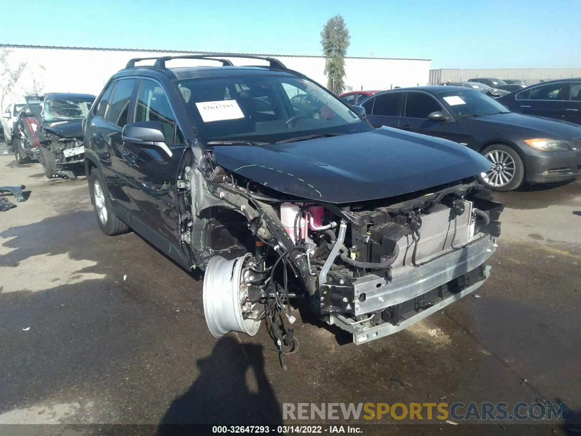 6 Photograph of a damaged car 2T3RWRFV2MW117822 TOYOTA RAV4 2021