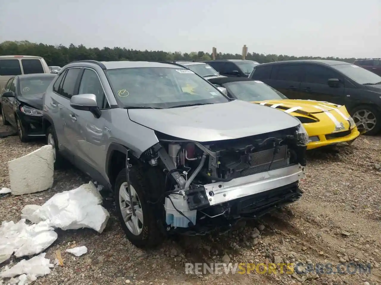 1 Photograph of a damaged car 2T3RWRFV2MW120560 TOYOTA RAV4 2021