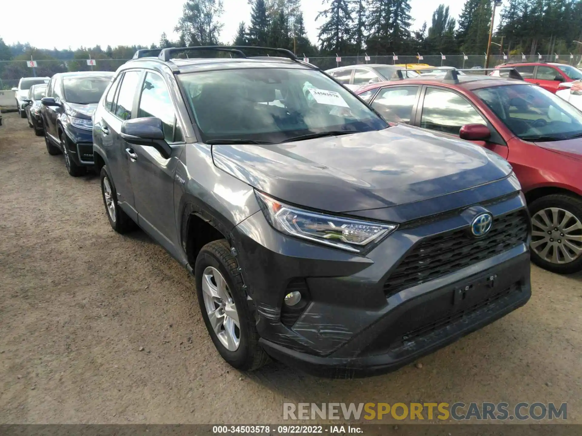 1 Photograph of a damaged car 2T3RWRFV3MW109714 TOYOTA RAV4 2021