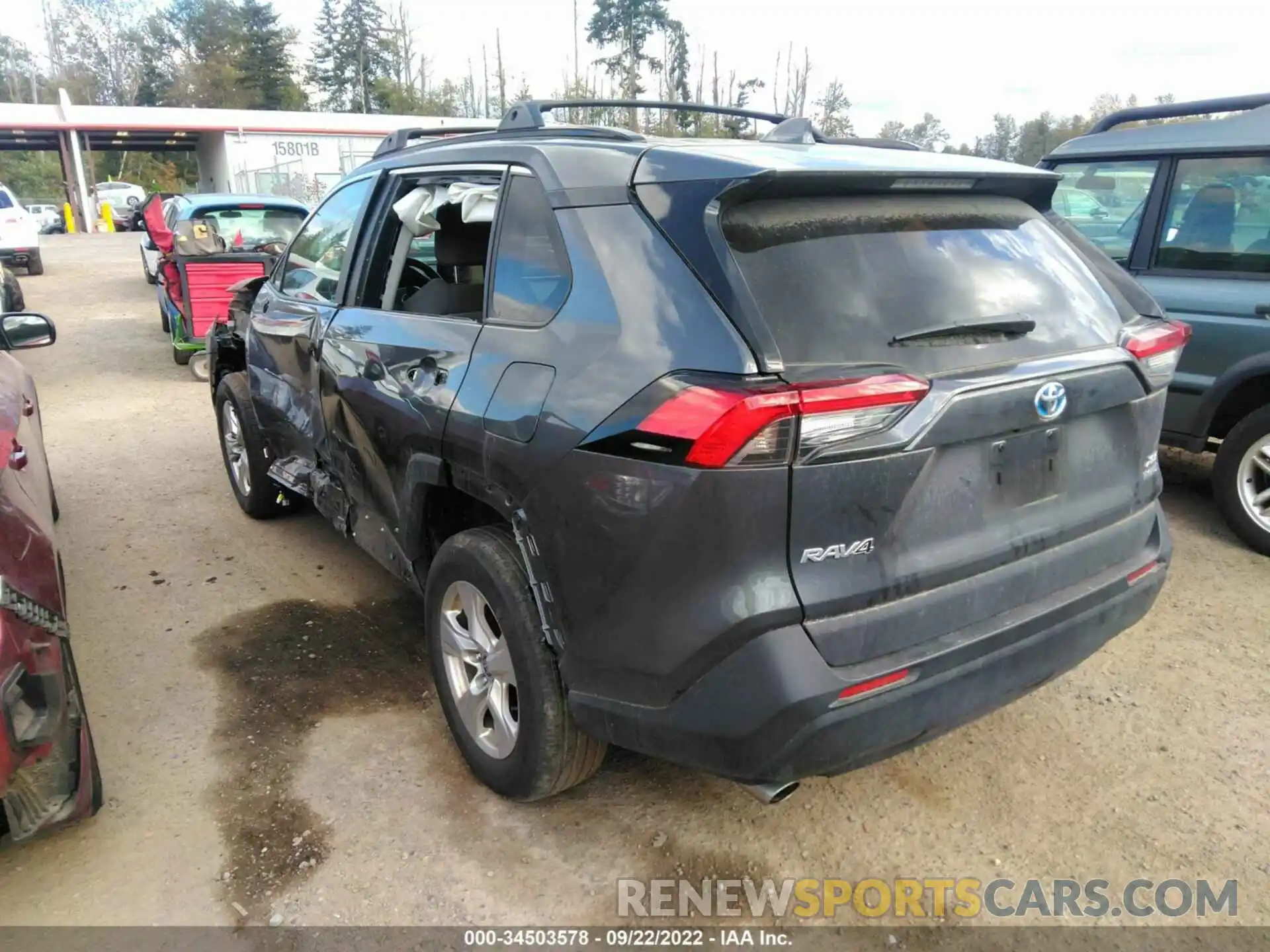 3 Photograph of a damaged car 2T3RWRFV3MW109714 TOYOTA RAV4 2021