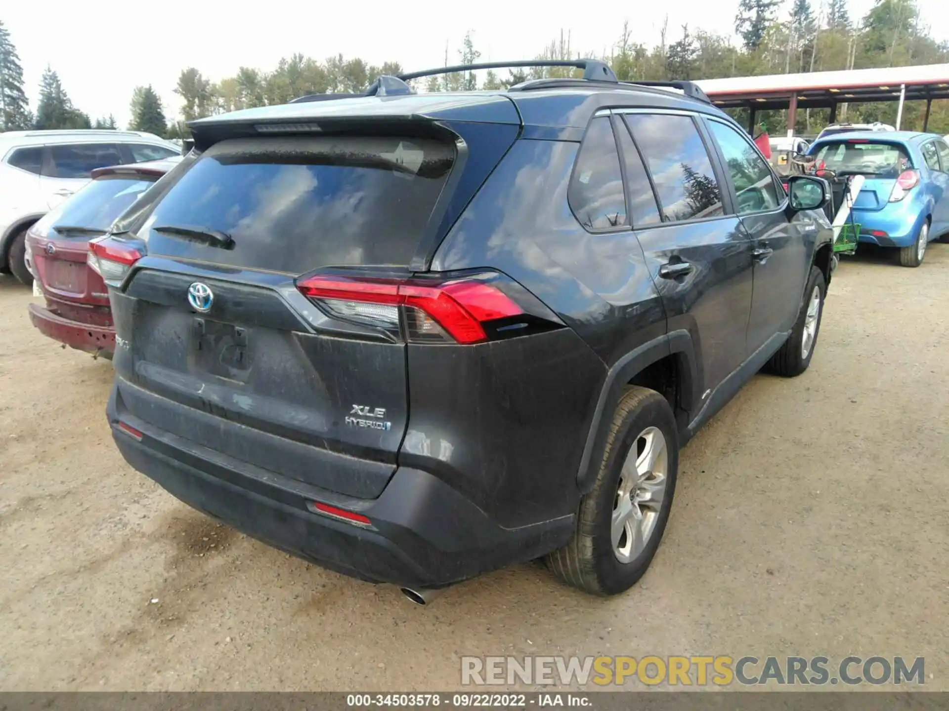 4 Photograph of a damaged car 2T3RWRFV3MW109714 TOYOTA RAV4 2021