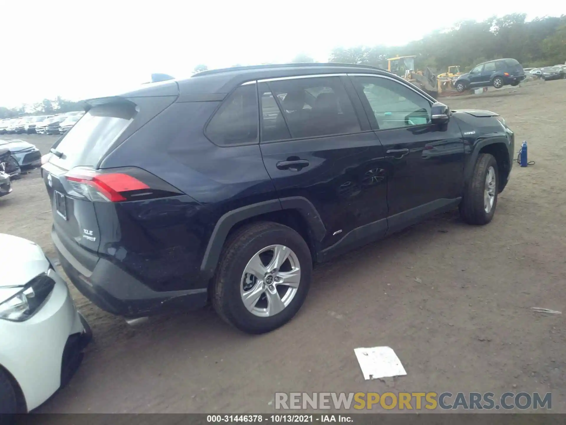 4 Photograph of a damaged car 2T3RWRFV3MW109812 TOYOTA RAV4 2021