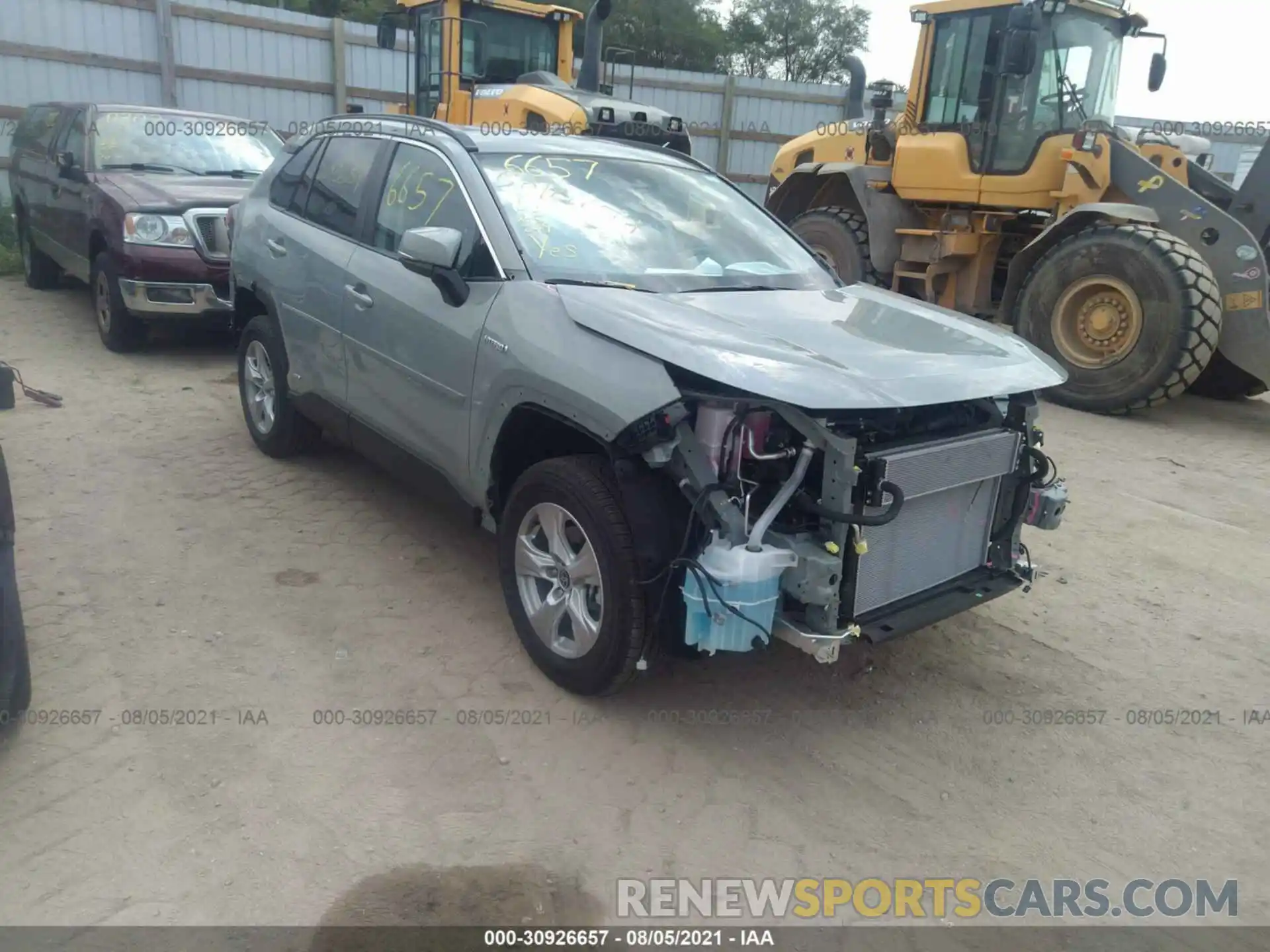 1 Photograph of a damaged car 2T3RWRFV3MW114640 TOYOTA RAV4 2021