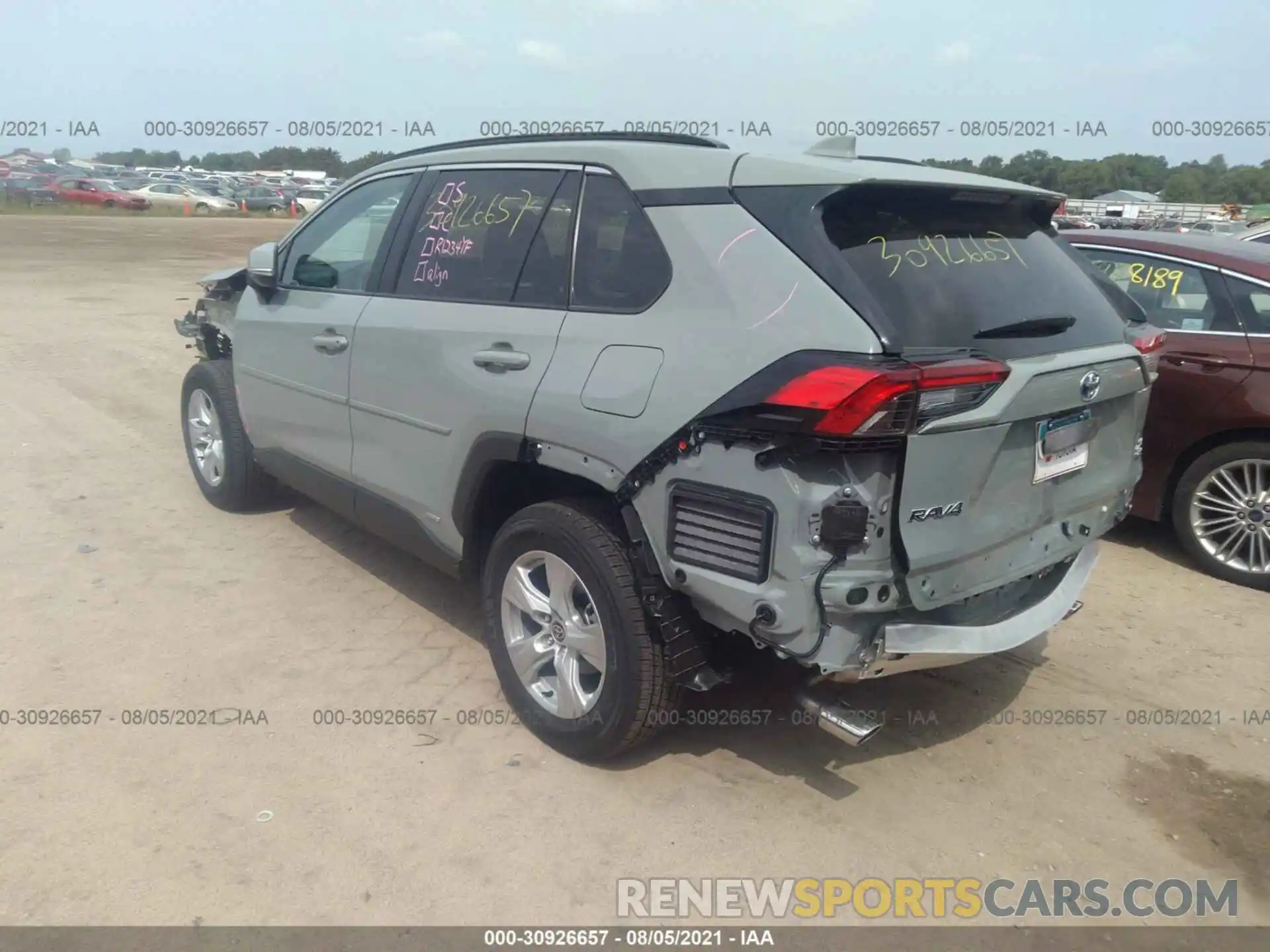 3 Photograph of a damaged car 2T3RWRFV3MW114640 TOYOTA RAV4 2021