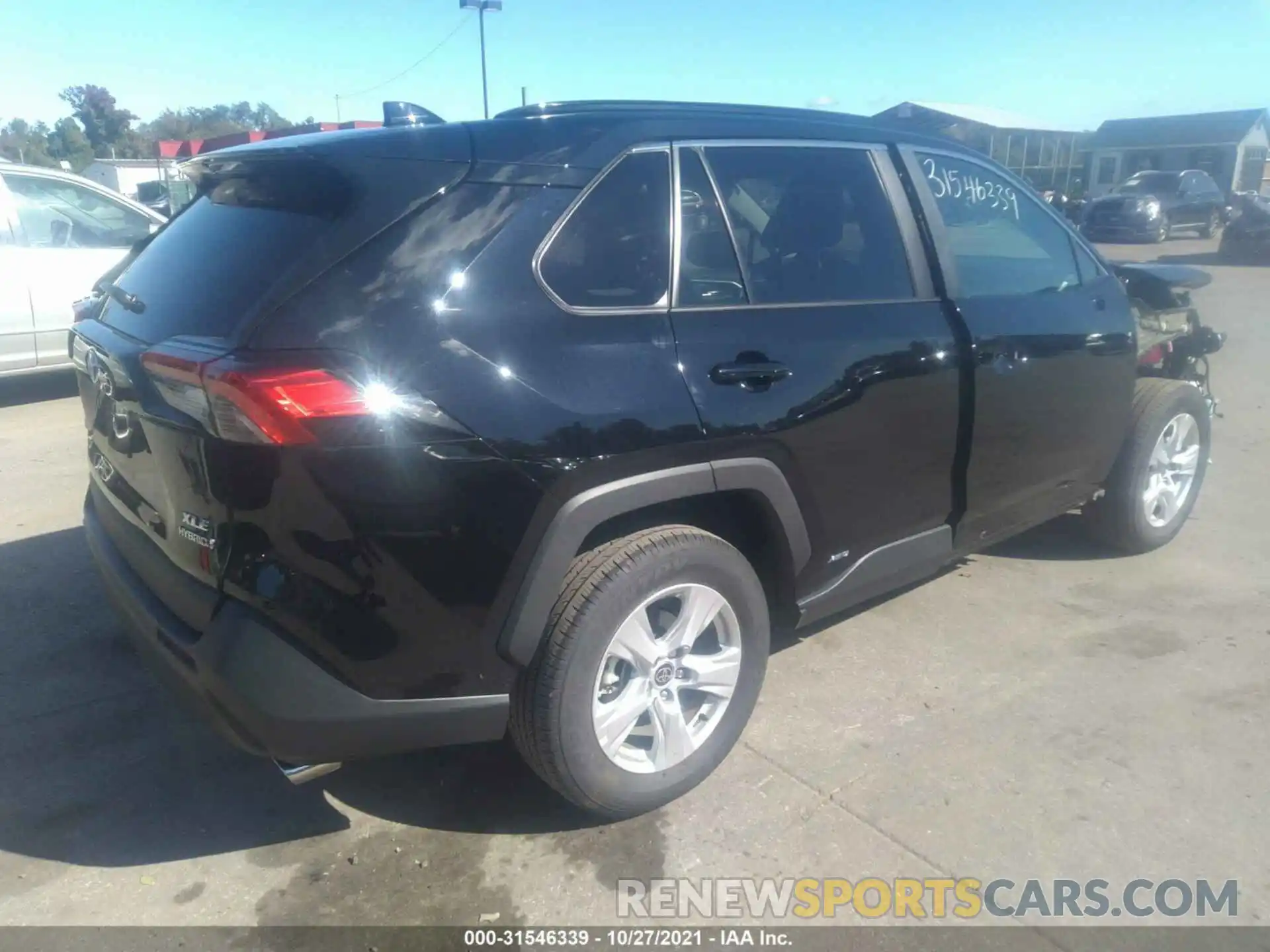 4 Photograph of a damaged car 2T3RWRFV4MW118048 TOYOTA RAV4 2021