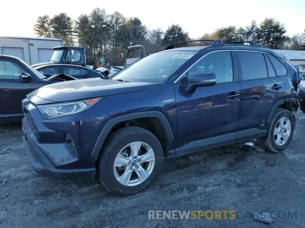 1 Photograph of a damaged car 2T3RWRFV4MW119443 TOYOTA RAV4 2021