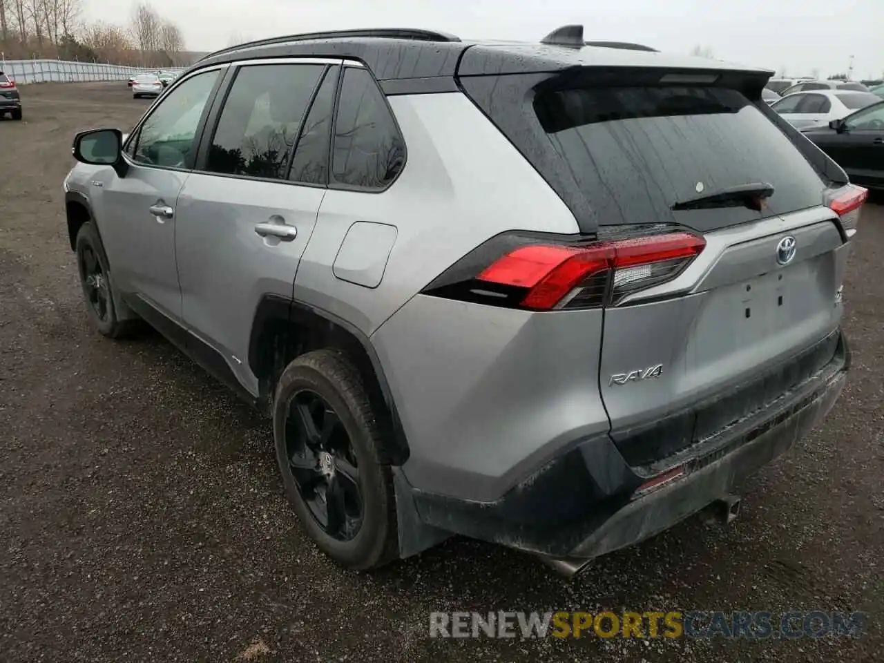 3 Photograph of a damaged car 2T3RWRFV5MW105499 TOYOTA RAV4 2021