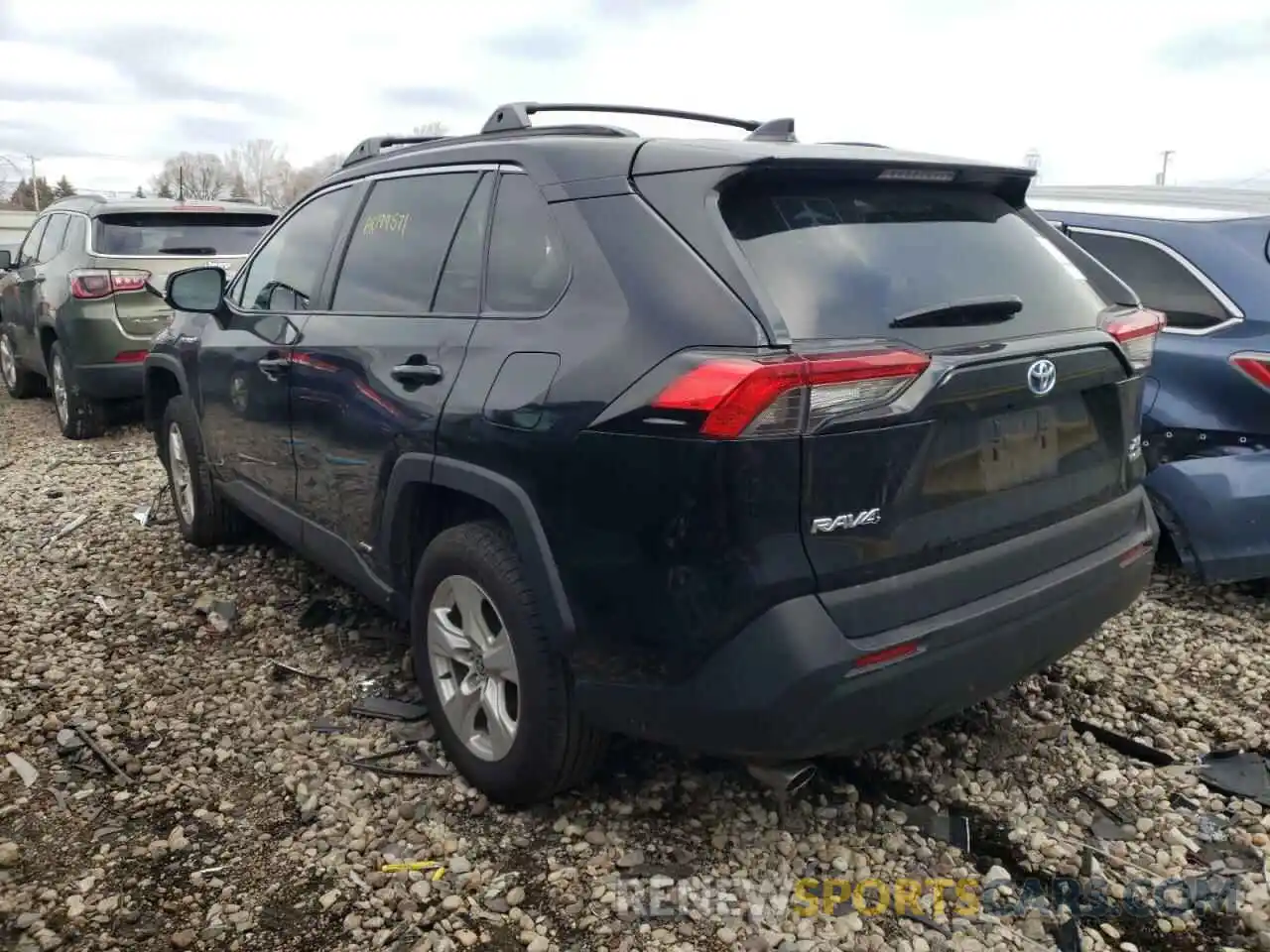 3 Photograph of a damaged car 2T3RWRFV5MW109777 TOYOTA RAV4 2021