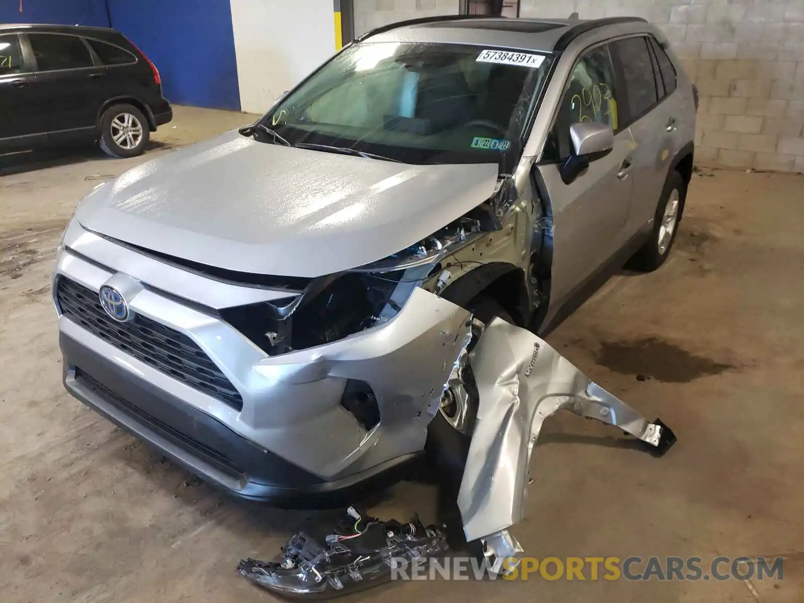 2 Photograph of a damaged car 2T3RWRFV5MW111836 TOYOTA RAV4 2021