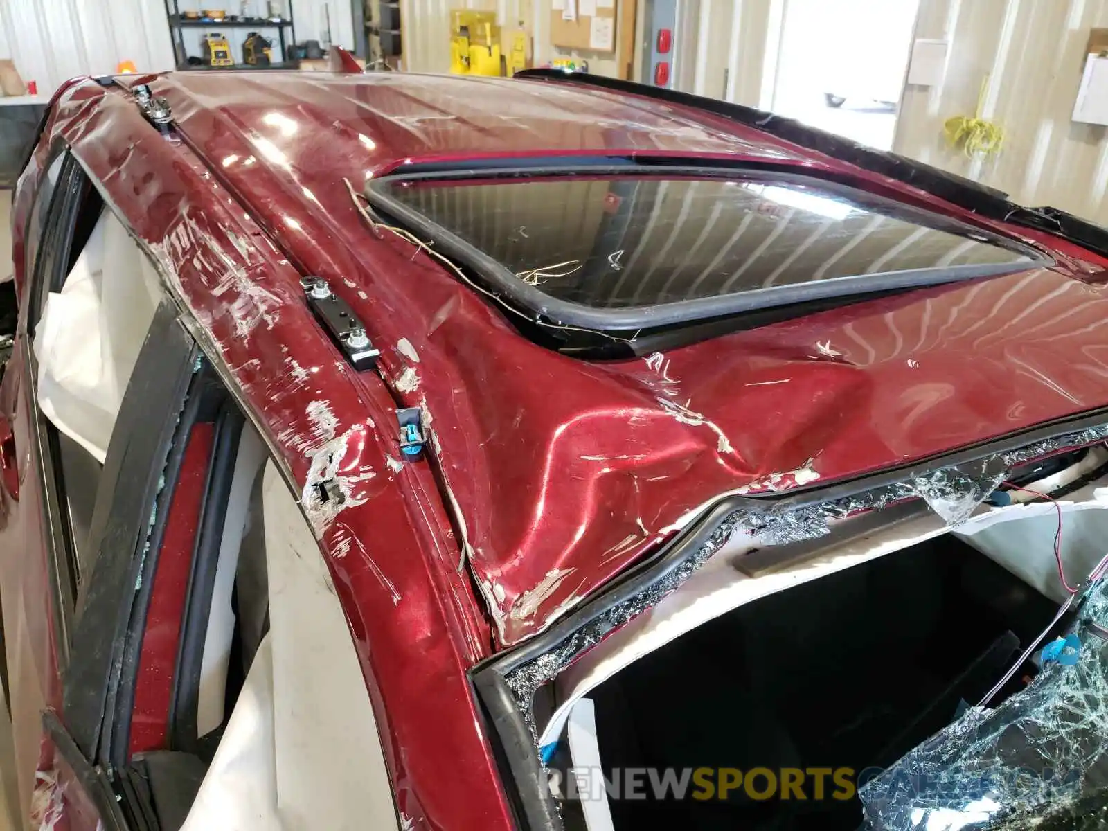 9 Photograph of a damaged car 2T3RWRFV5MW115501 TOYOTA RAV4 2021