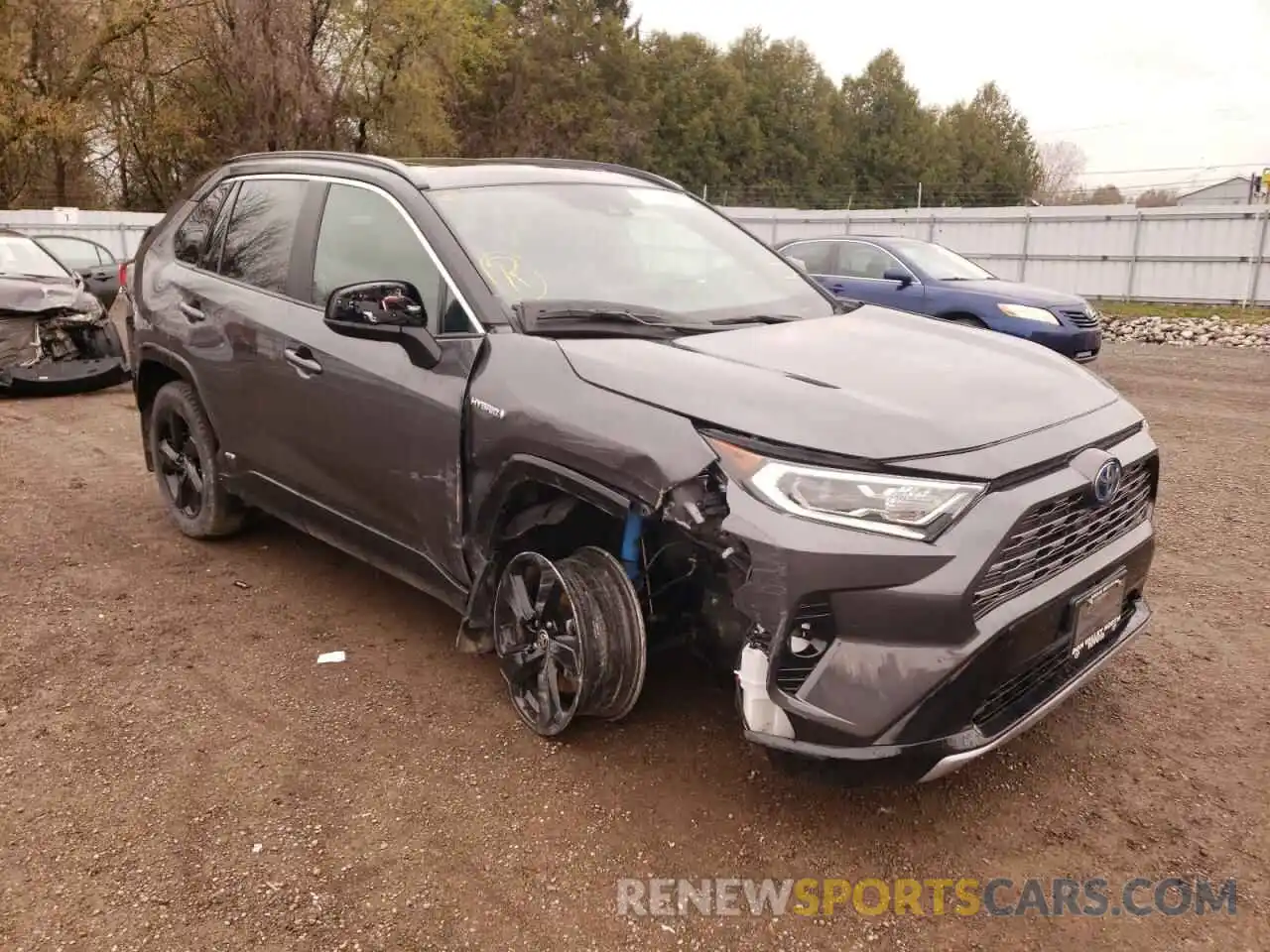 1 Photograph of a damaged car 2T3RWRFV6MW115409 TOYOTA RAV4 2021