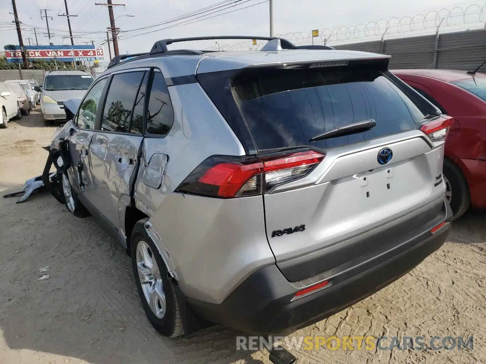 3 Photograph of a damaged car 2T3RWRFV7MW118707 TOYOTA RAV4 2021