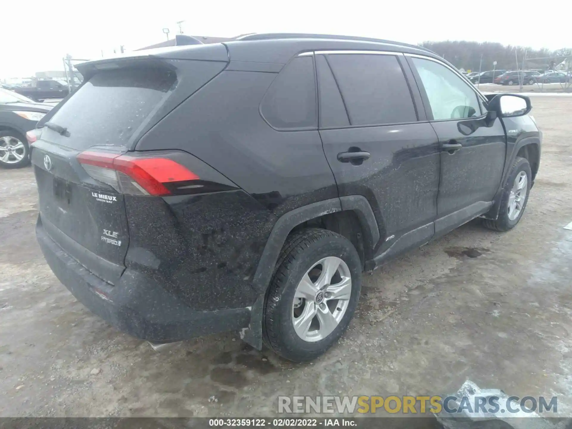 4 Photograph of a damaged car 2T3RWRFV7MW118979 TOYOTA RAV4 2021