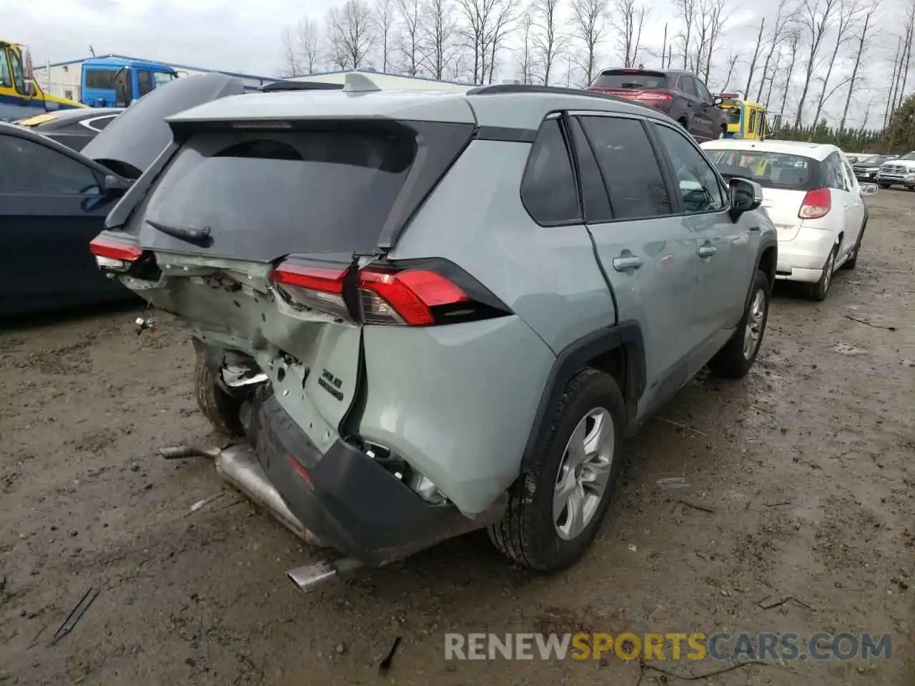 4 Photograph of a damaged car 2T3RWRFV8MW111345 TOYOTA RAV4 2021