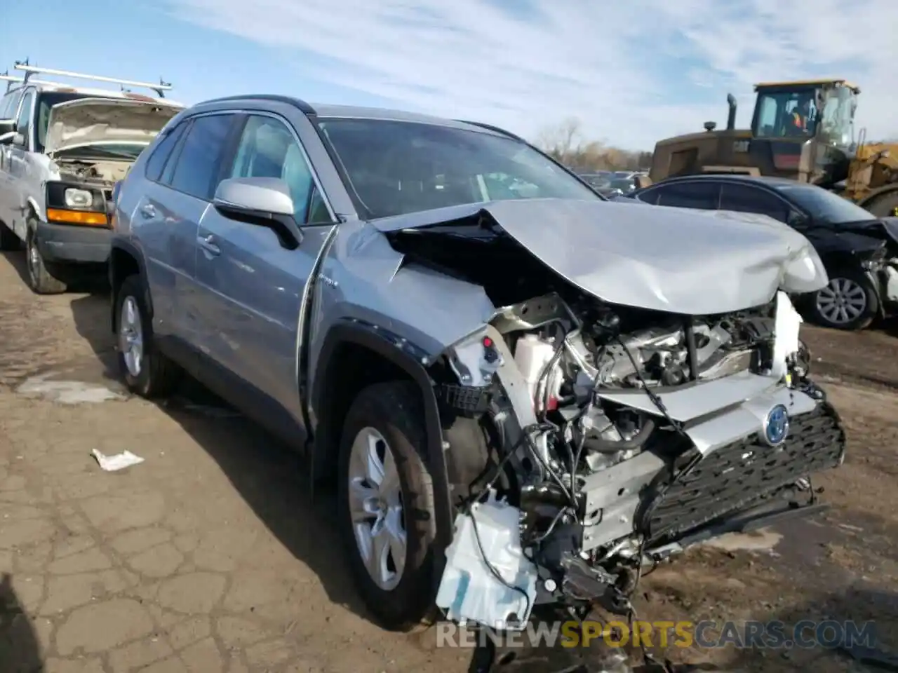 1 Photograph of a damaged car 2T3RWRFV8MW117484 TOYOTA RAV4 2021