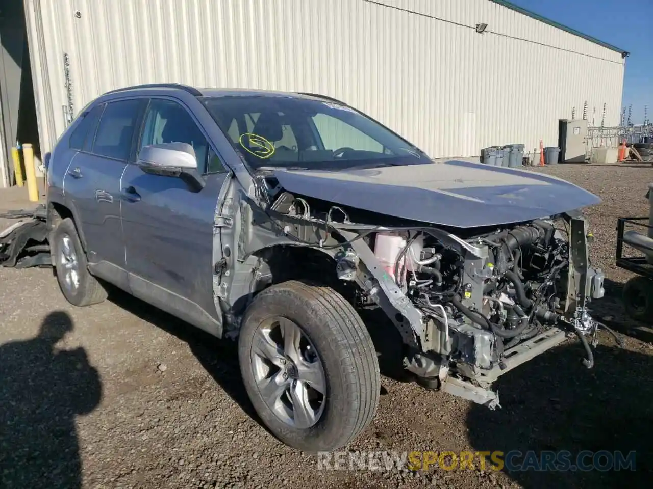 1 Photograph of a damaged car 2T3RWRFV8MW125259 TOYOTA RAV4 2021