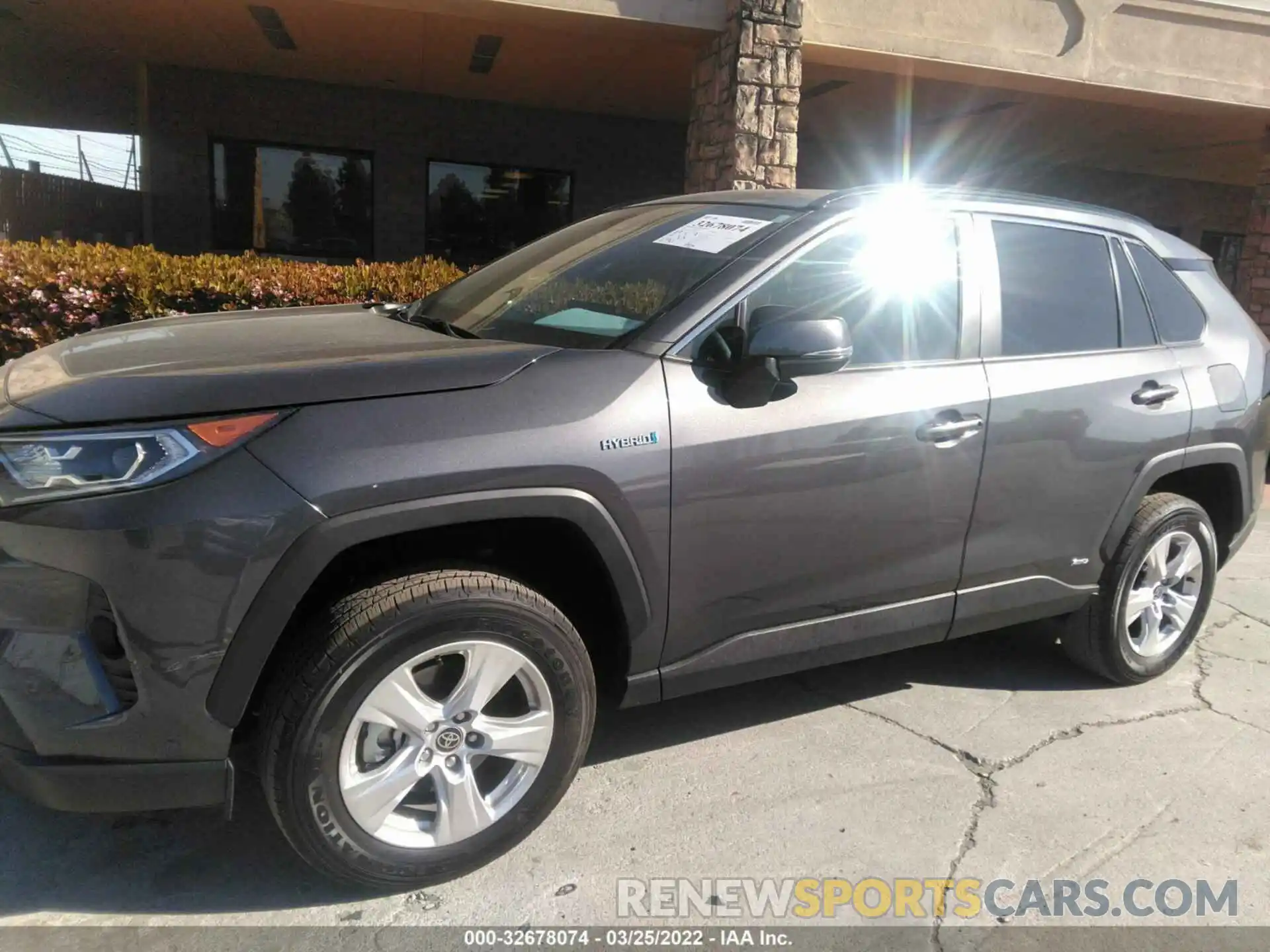 2 Photograph of a damaged car 2T3RWRFV8MW128713 TOYOTA RAV4 2021