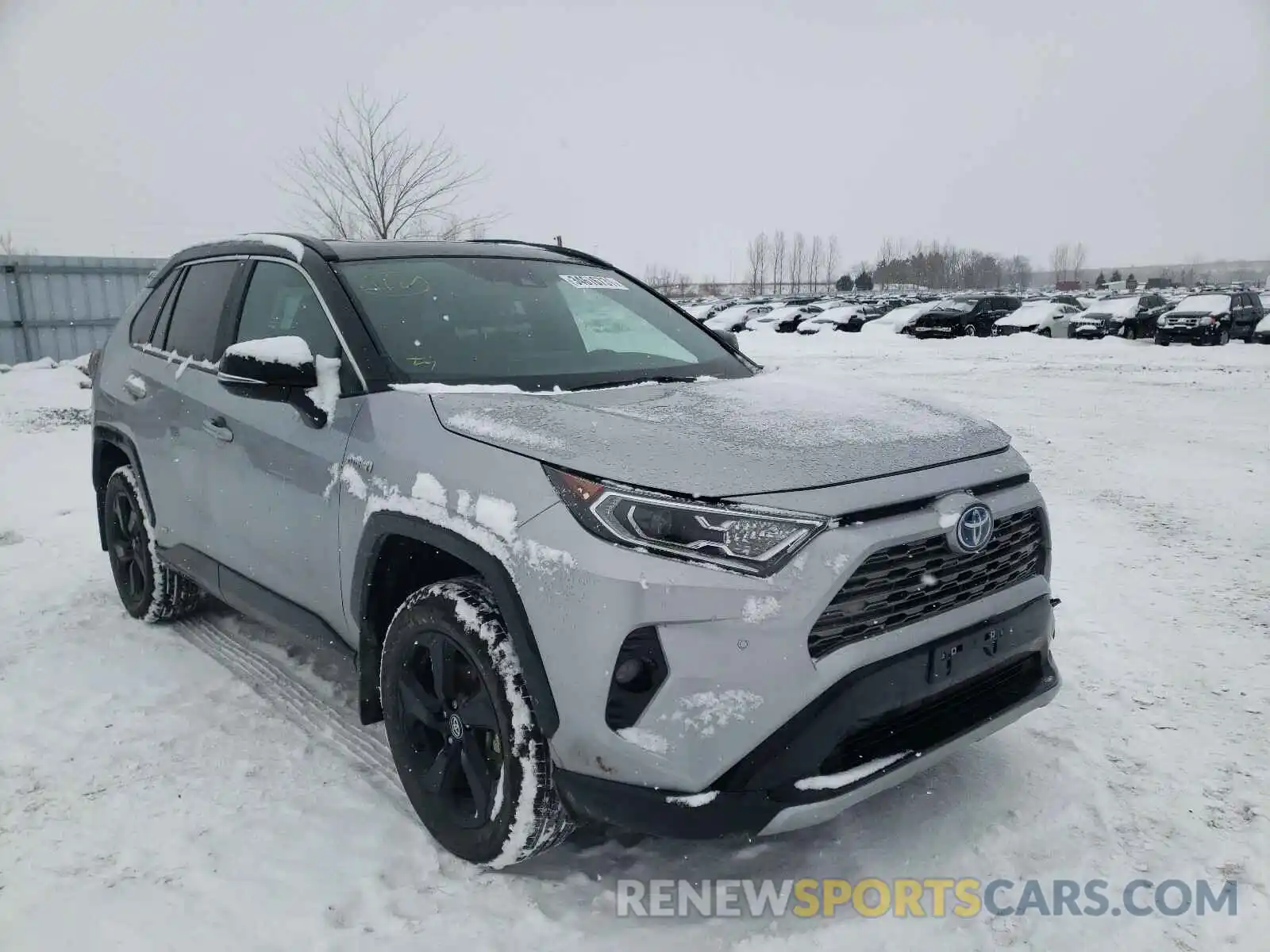 1 Photograph of a damaged car 2T3RWRFV9MW103982 TOYOTA RAV4 2021