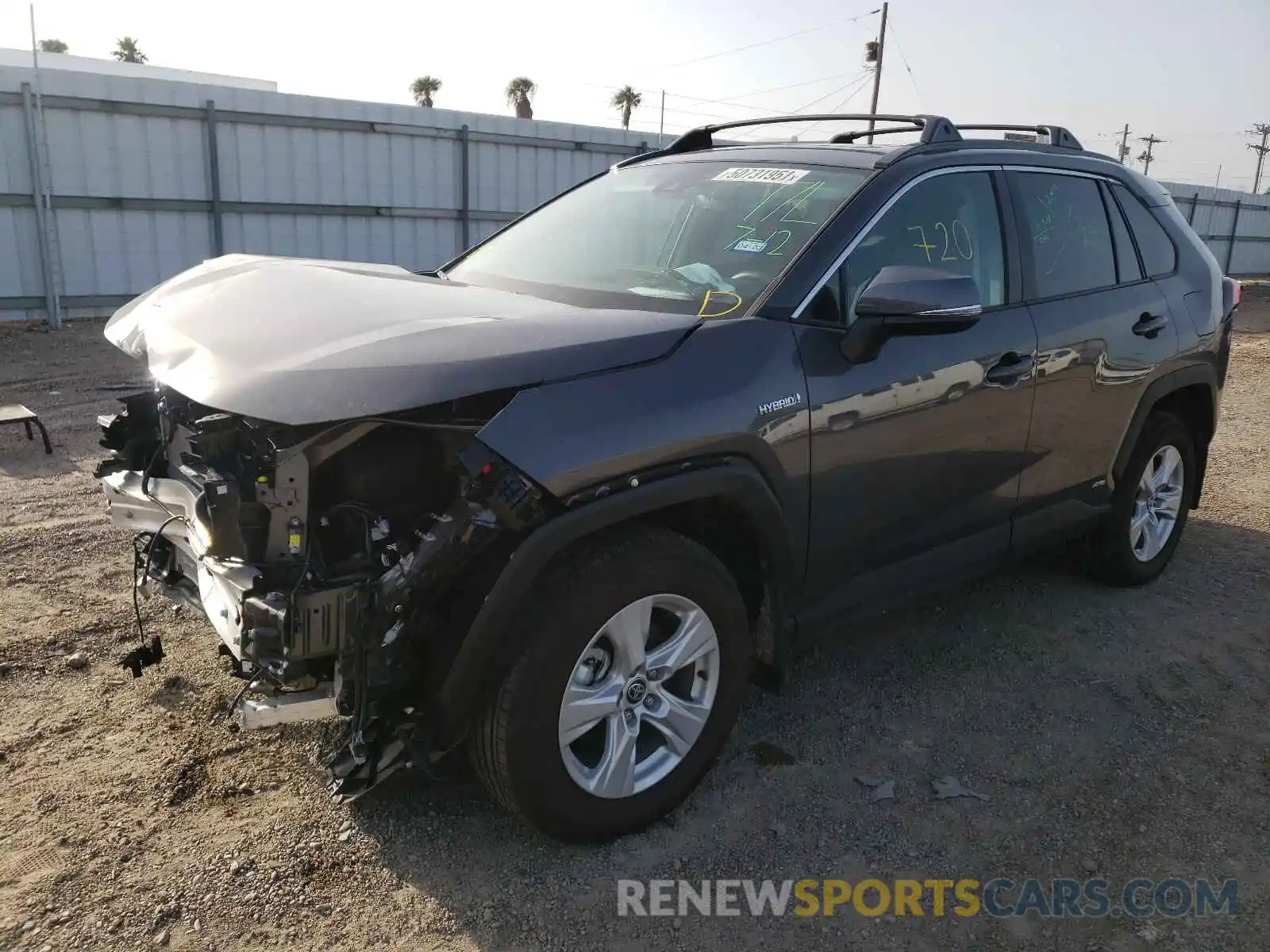 2 Photograph of a damaged car 2T3RWRFVXMW117079 TOYOTA RAV4 2021