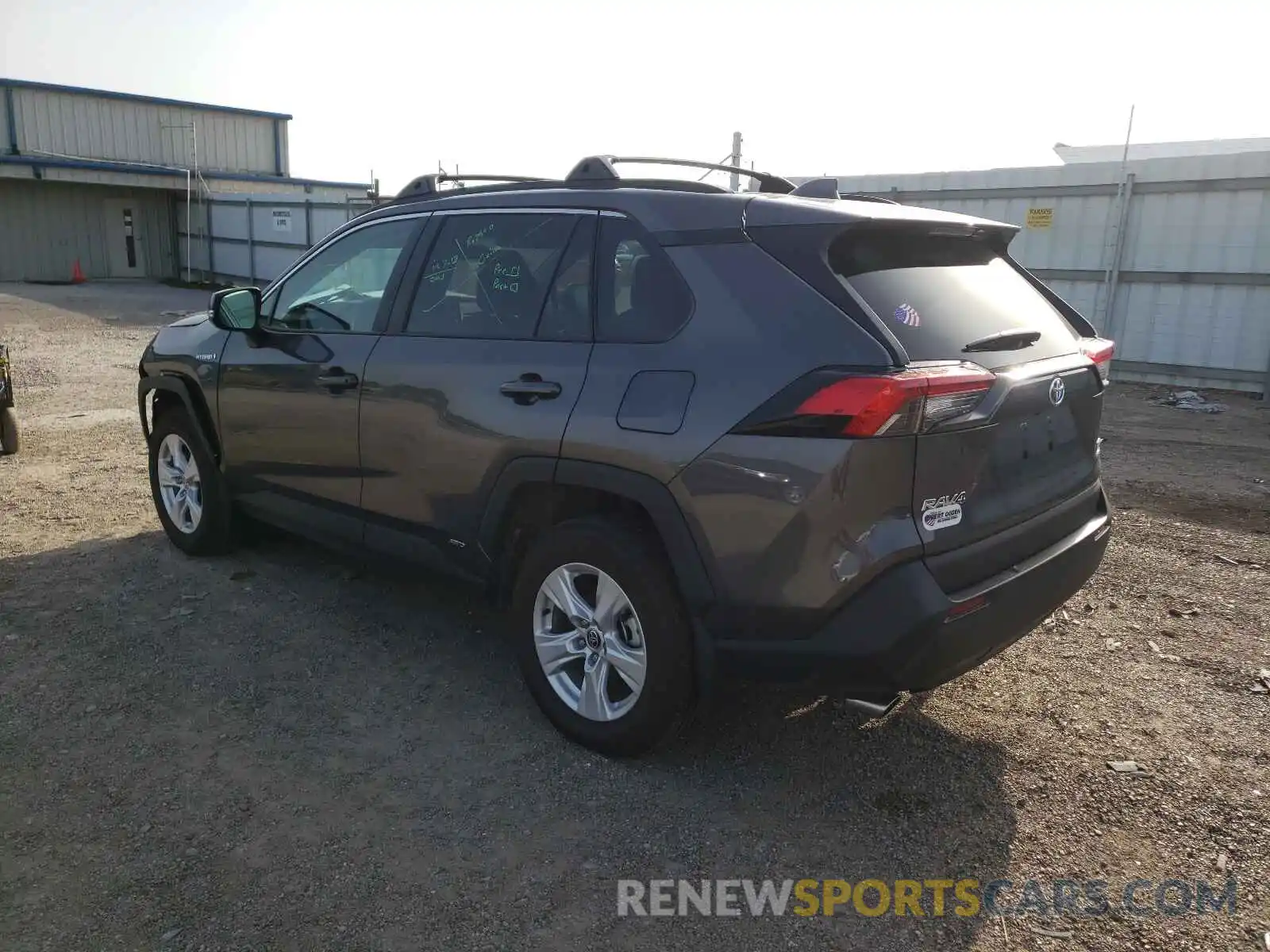 3 Photograph of a damaged car 2T3RWRFVXMW117079 TOYOTA RAV4 2021