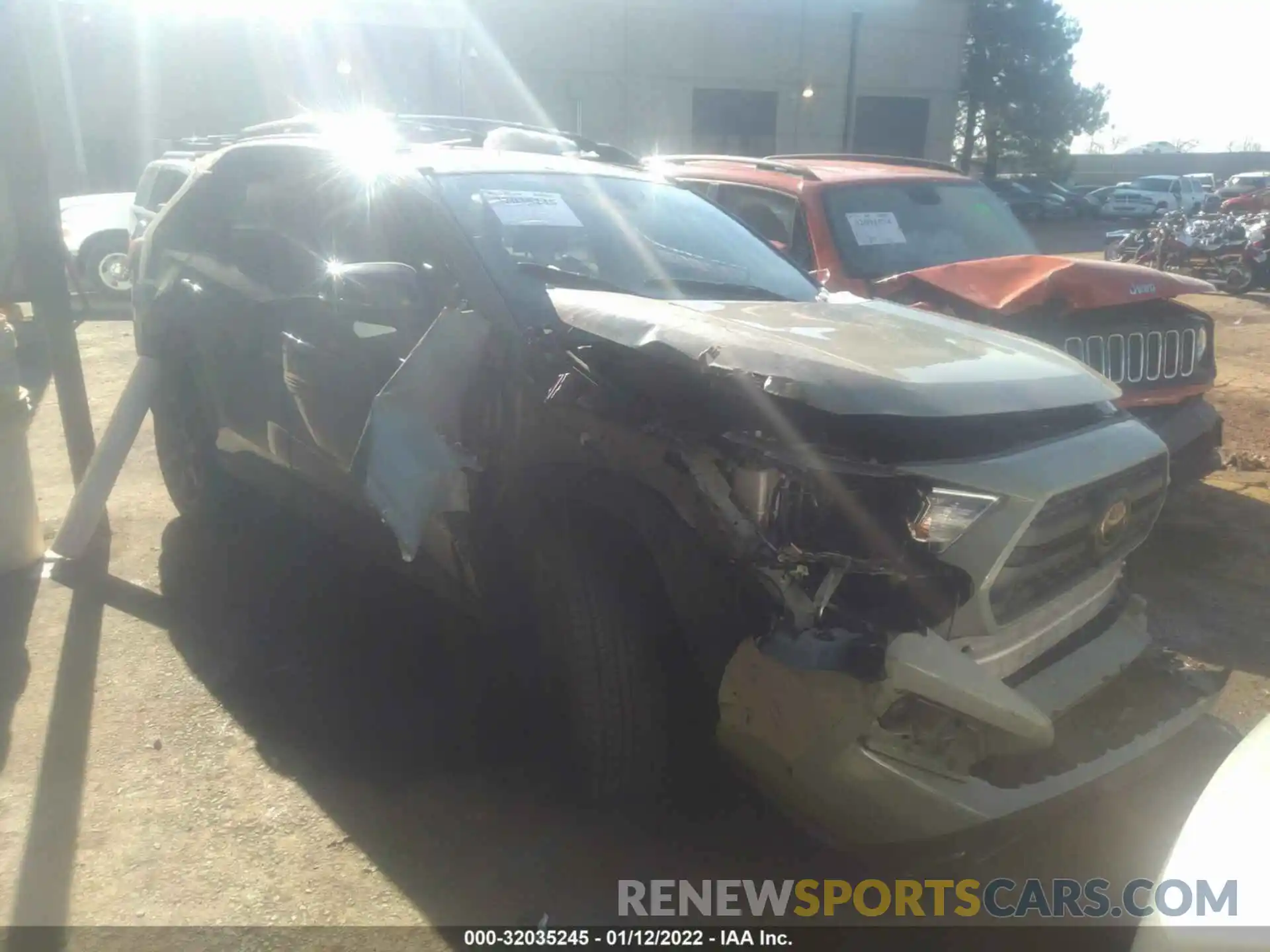 1 Photograph of a damaged car 2T3S1RFV2MW165255 TOYOTA RAV4 2021