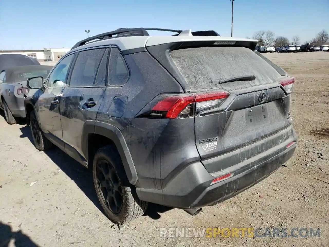 3 Photograph of a damaged car 2T3S1RFV3MW223163 TOYOTA RAV4 2021