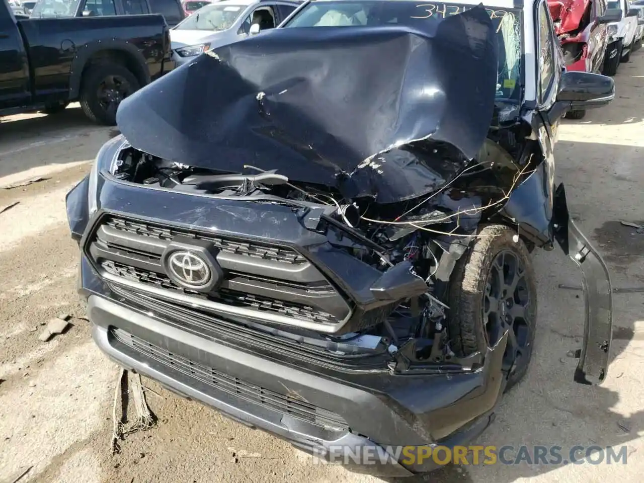 9 Photograph of a damaged car 2T3S1RFV3MW227651 TOYOTA RAV4 2021